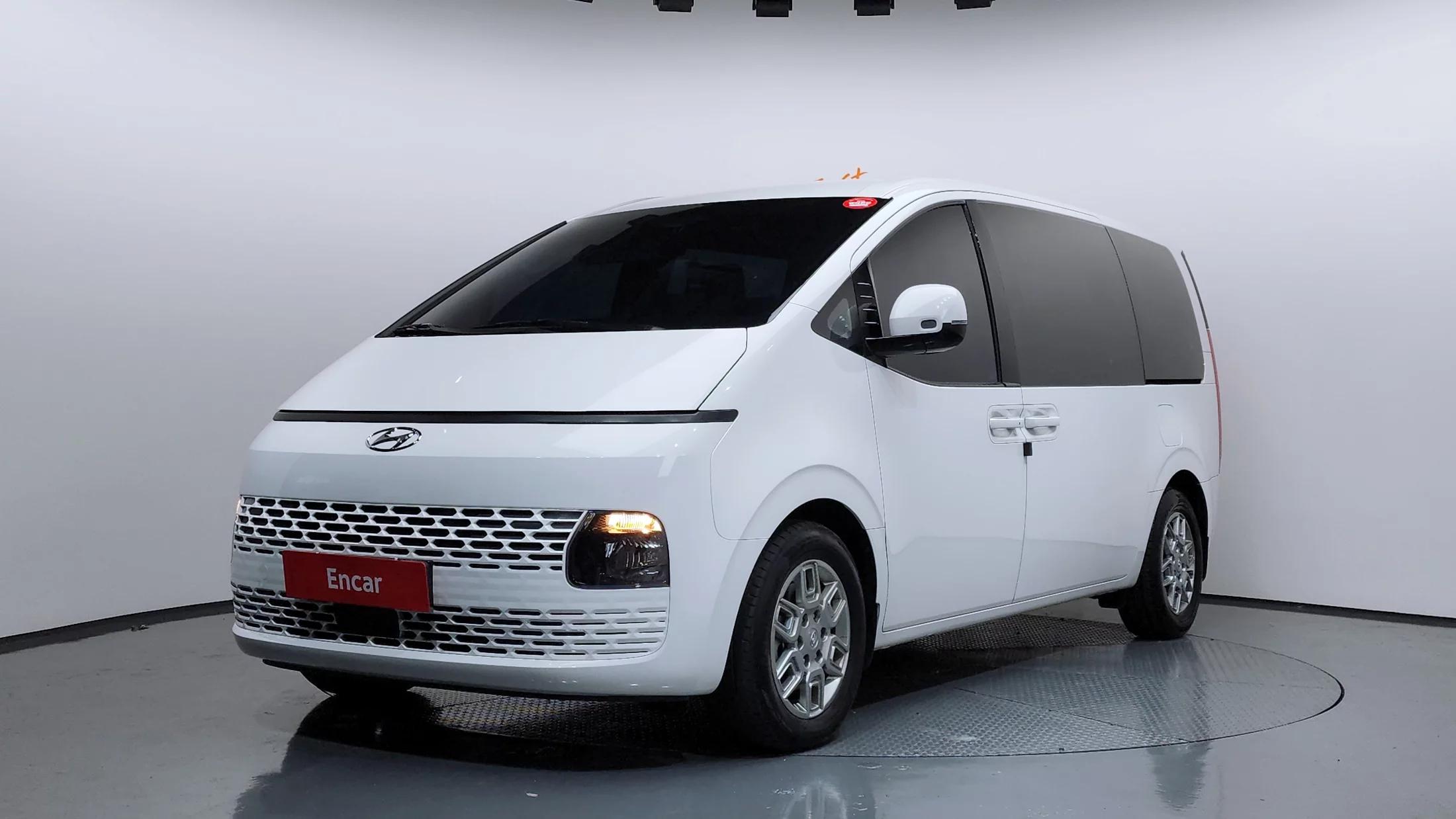Hyundai Staria Tourer 11-Seater Modern, 2024 г. 58568 км.