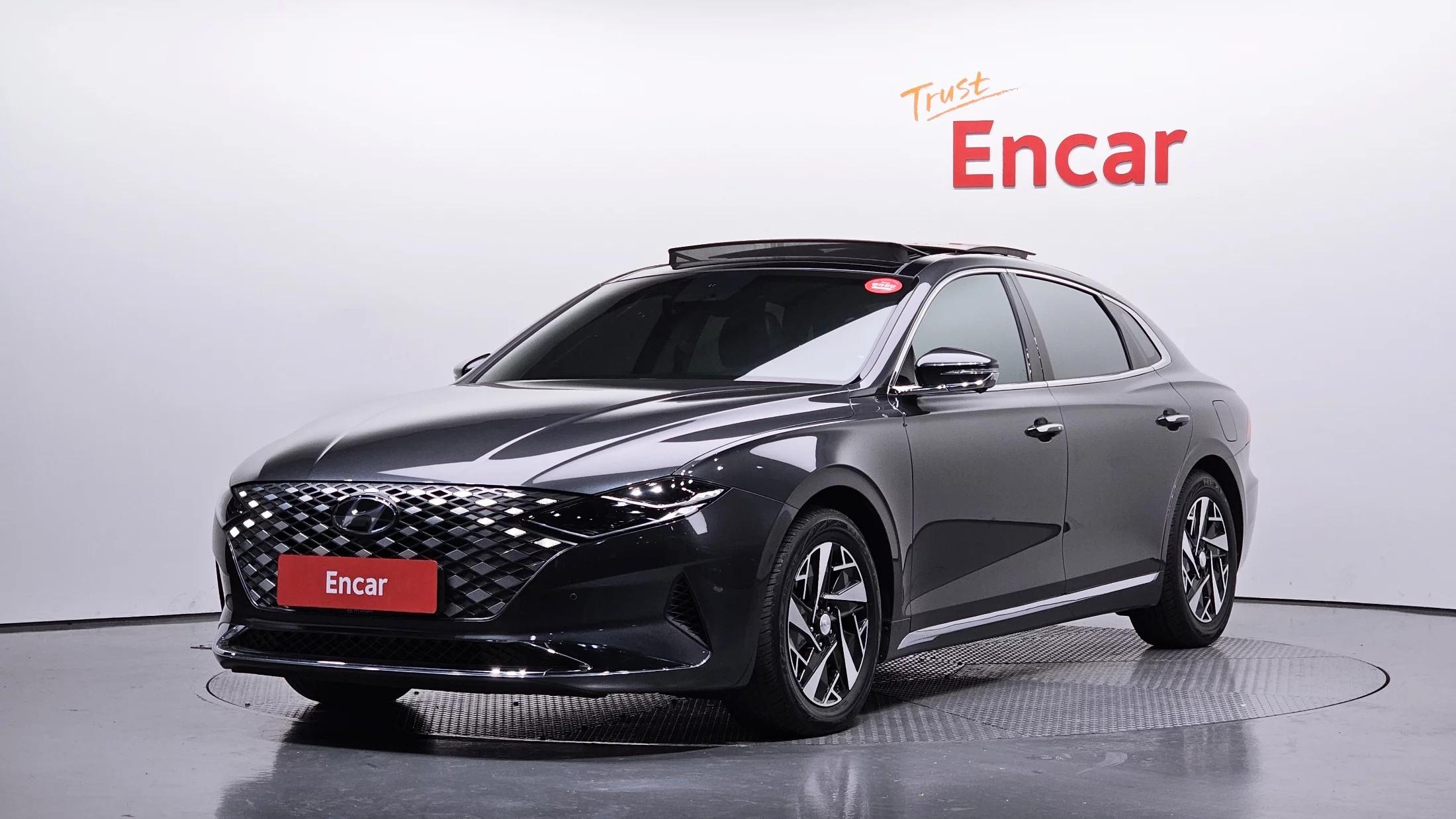 Hyundai Grandeur Le Blanc, гибрид, 2021 г. 41736 км.