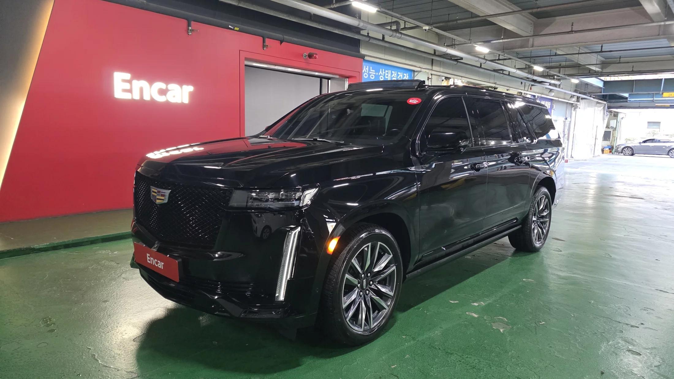 Cadillac Escalade 6.2 ESV ESV Sports Platinum, 2023 г. 28749 км.