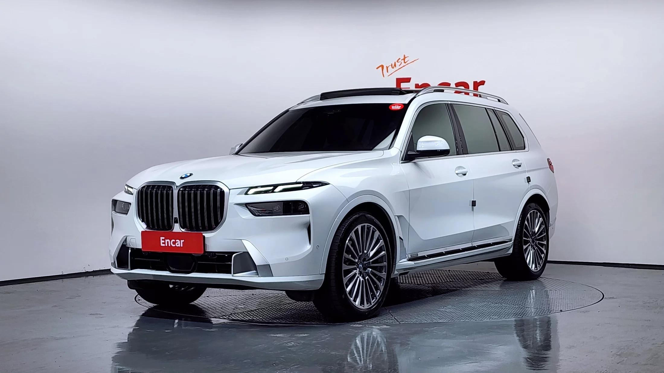 BMW X7 xDrive 40i Design Pure Excellence 7-Seater, 2024 г. 8288 км.