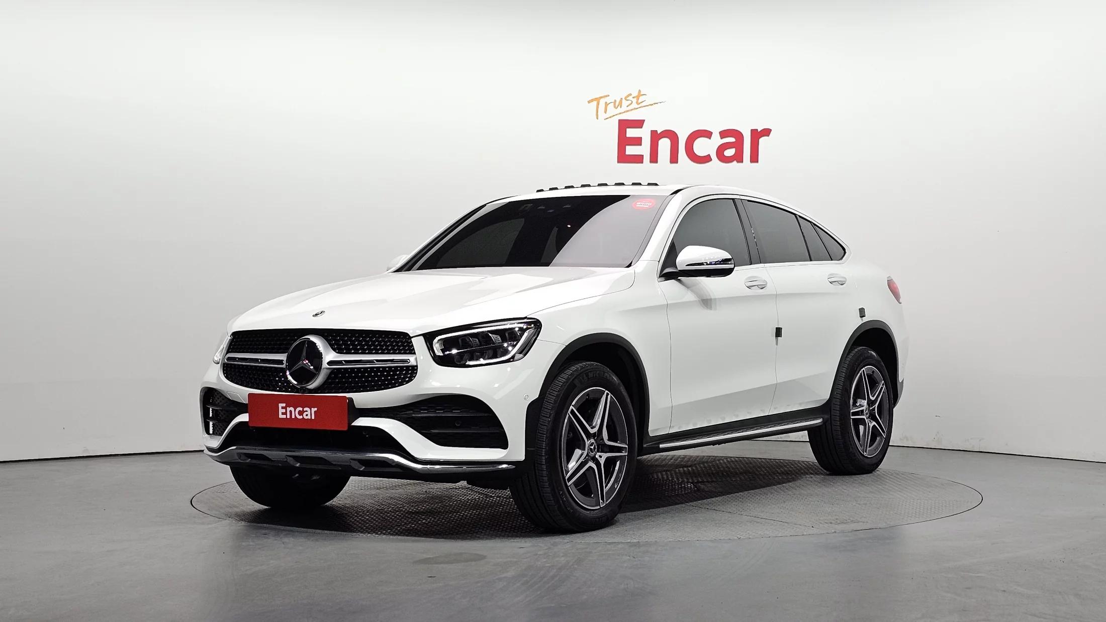 Mercedes-Benz GLC-Class GLC300e 4MATIC Coupe, гибрид, 2023 г. 42643 км.