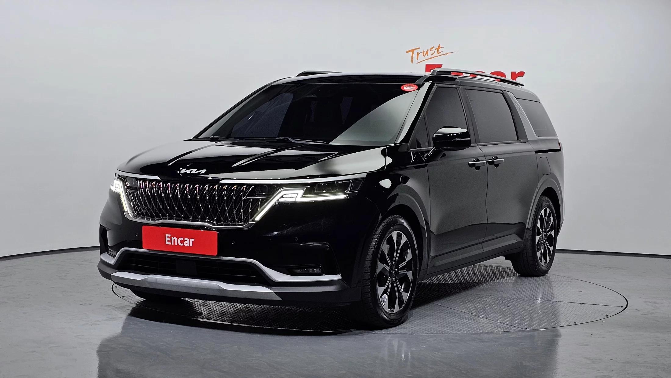 Kia Carnival 9-Seater Prestige, 2021 г. 102209 км.