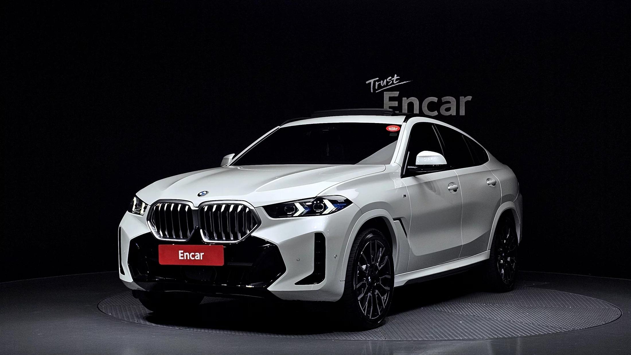 BMW X6 xDrive40i M Sport, 2024 г. 23975 км.
