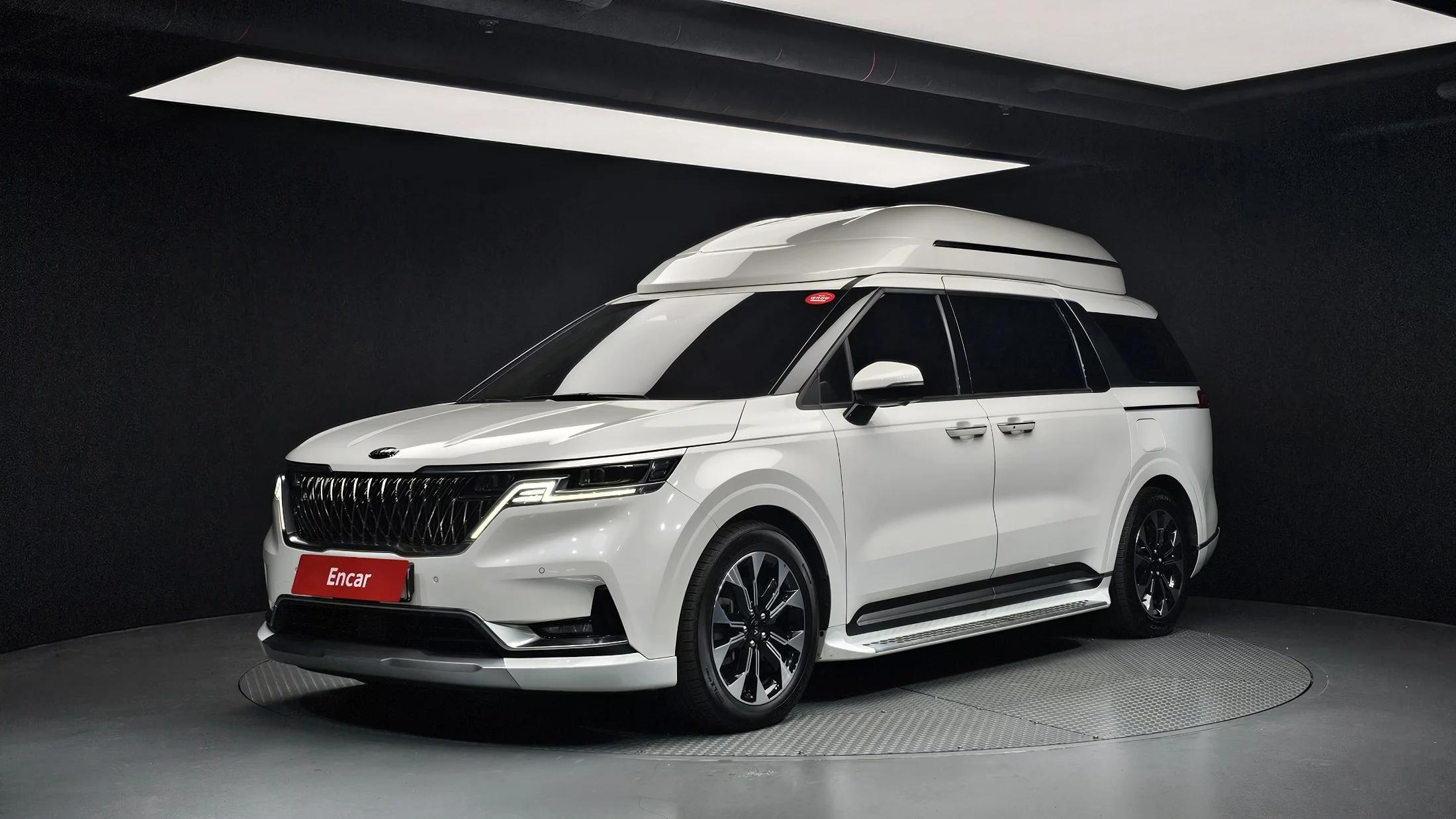Kia Carnival Gasoline 7-Seater Hi-Limousine Signature, 2021 г. 47916 км.