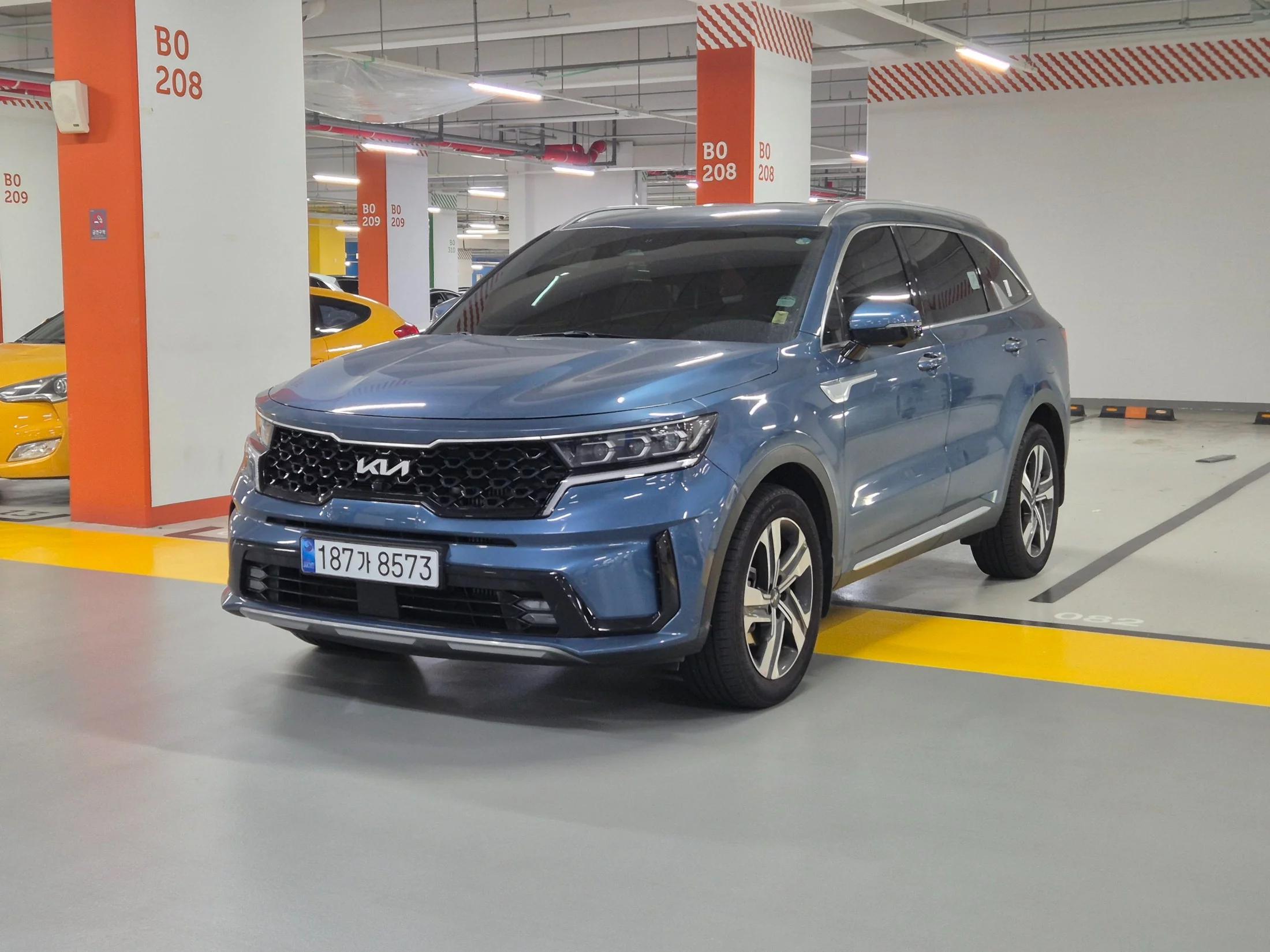 Kia Sorento HEV 1.6 4WD Signature, гибрид, 2023 г. 71467 км.