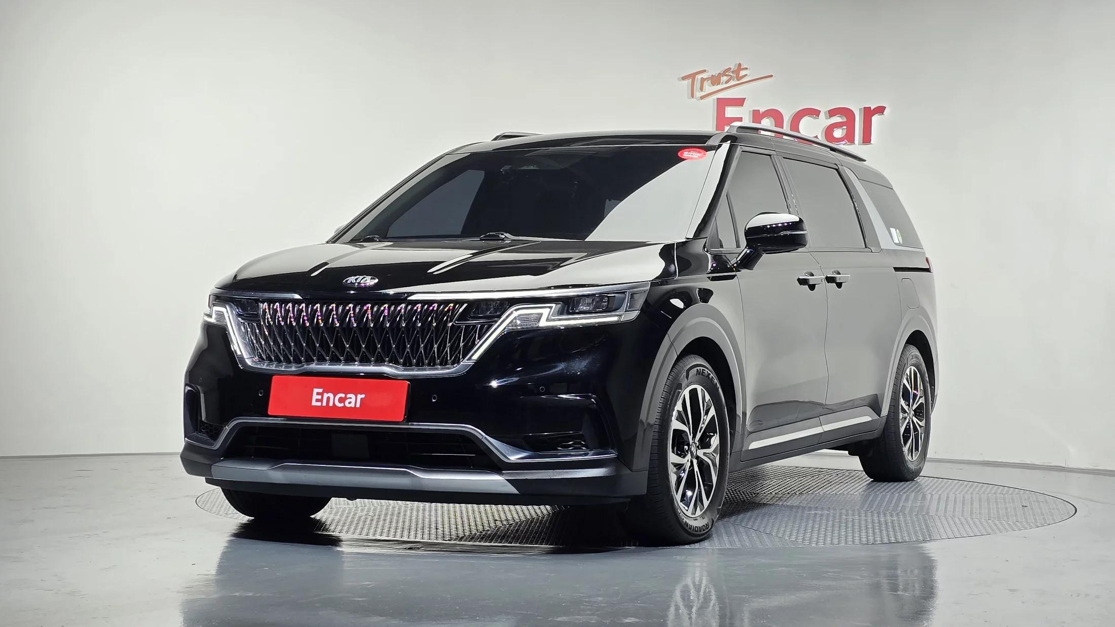 Kia Carnival 9-Seater Noblesse, 2021 г. 72414 км.