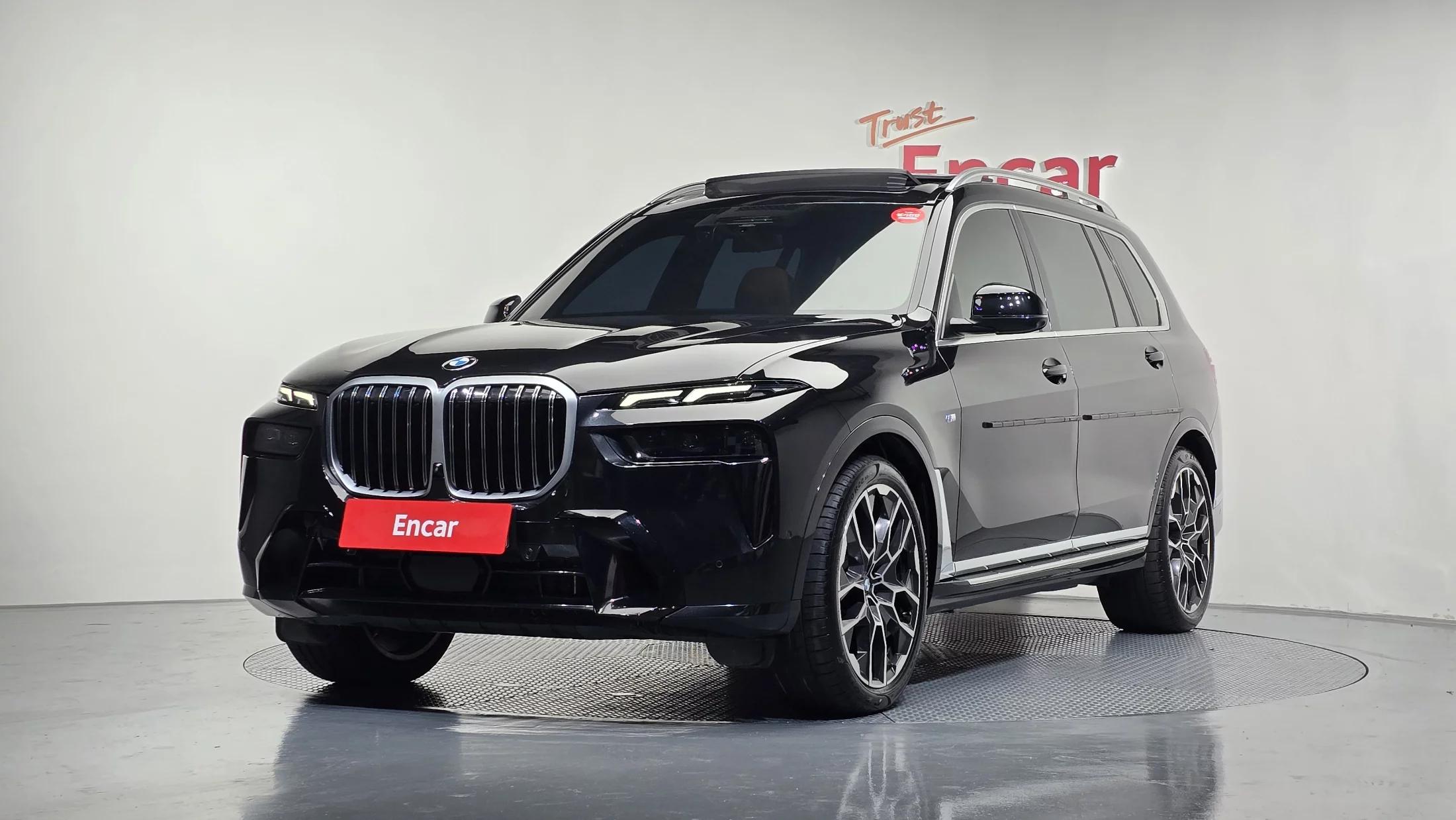 BMW X7 xDrive 40i M Sport 7STR, 2024 г. 33877 км.