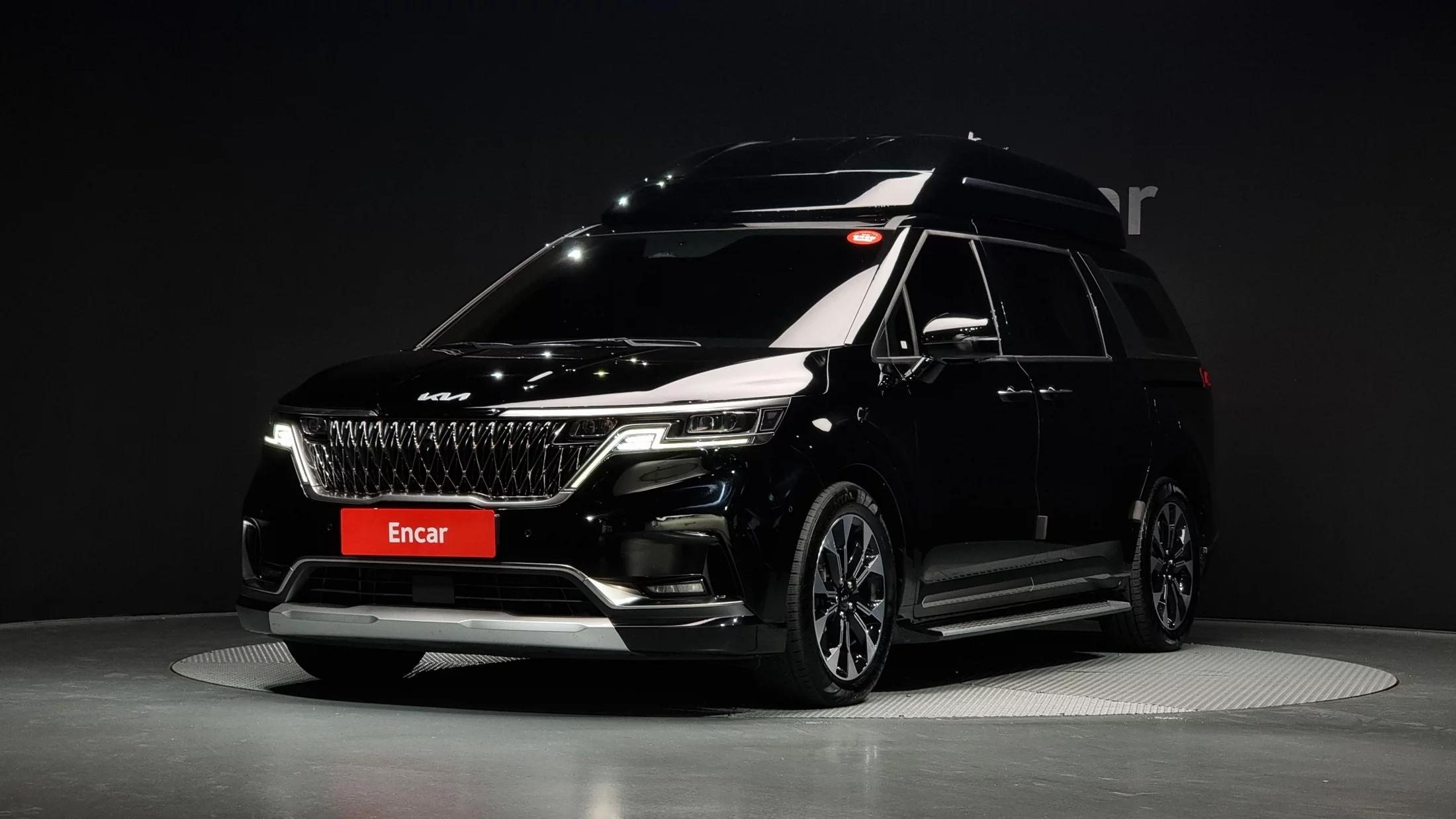 Kia Carnival Gasoline 9-Seater Hi-Limousine Signature, 2022 г. 31188 км.