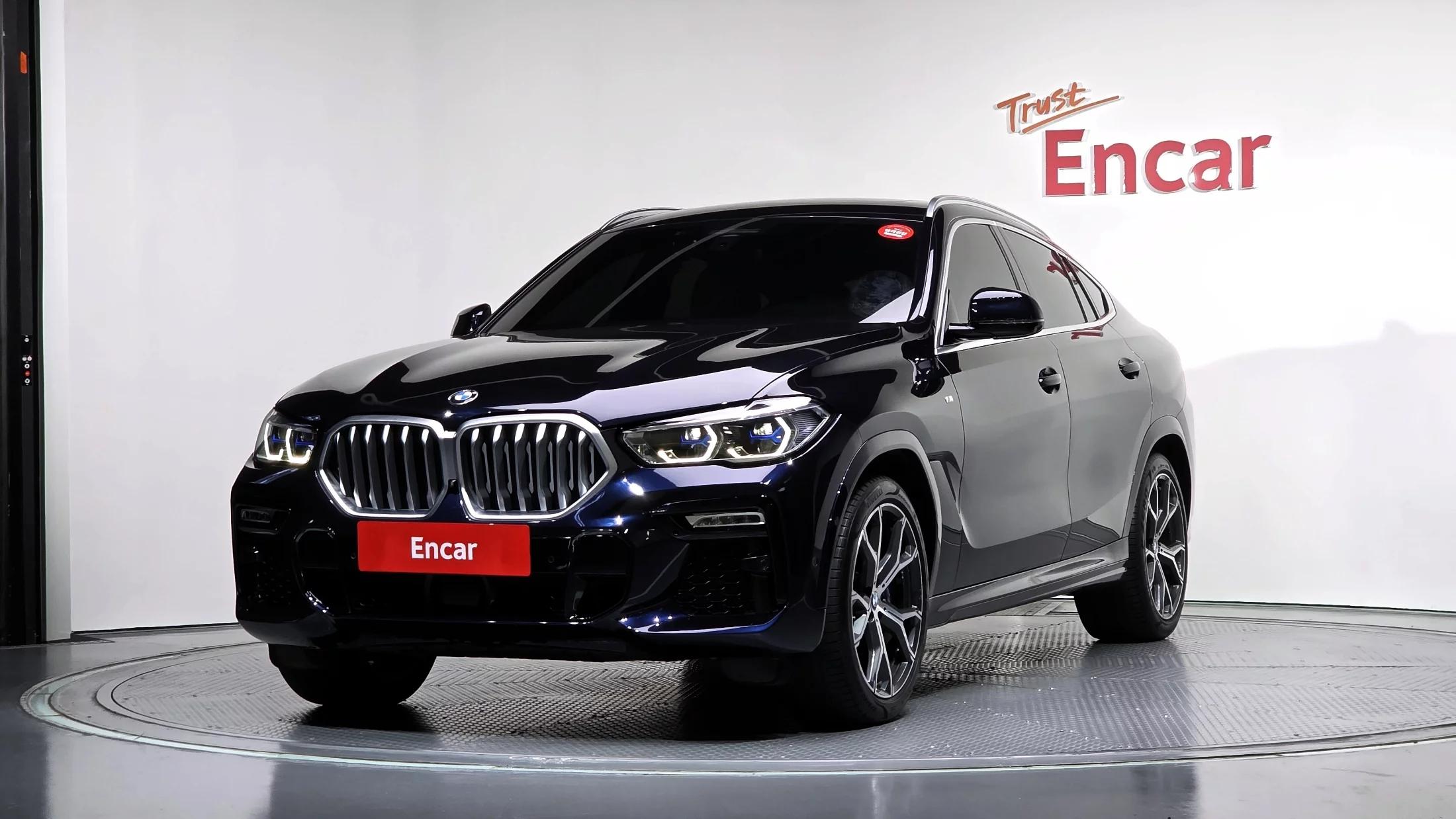 BMW X6 xDrive40i M Sport, 2021 г. 64017 км.
