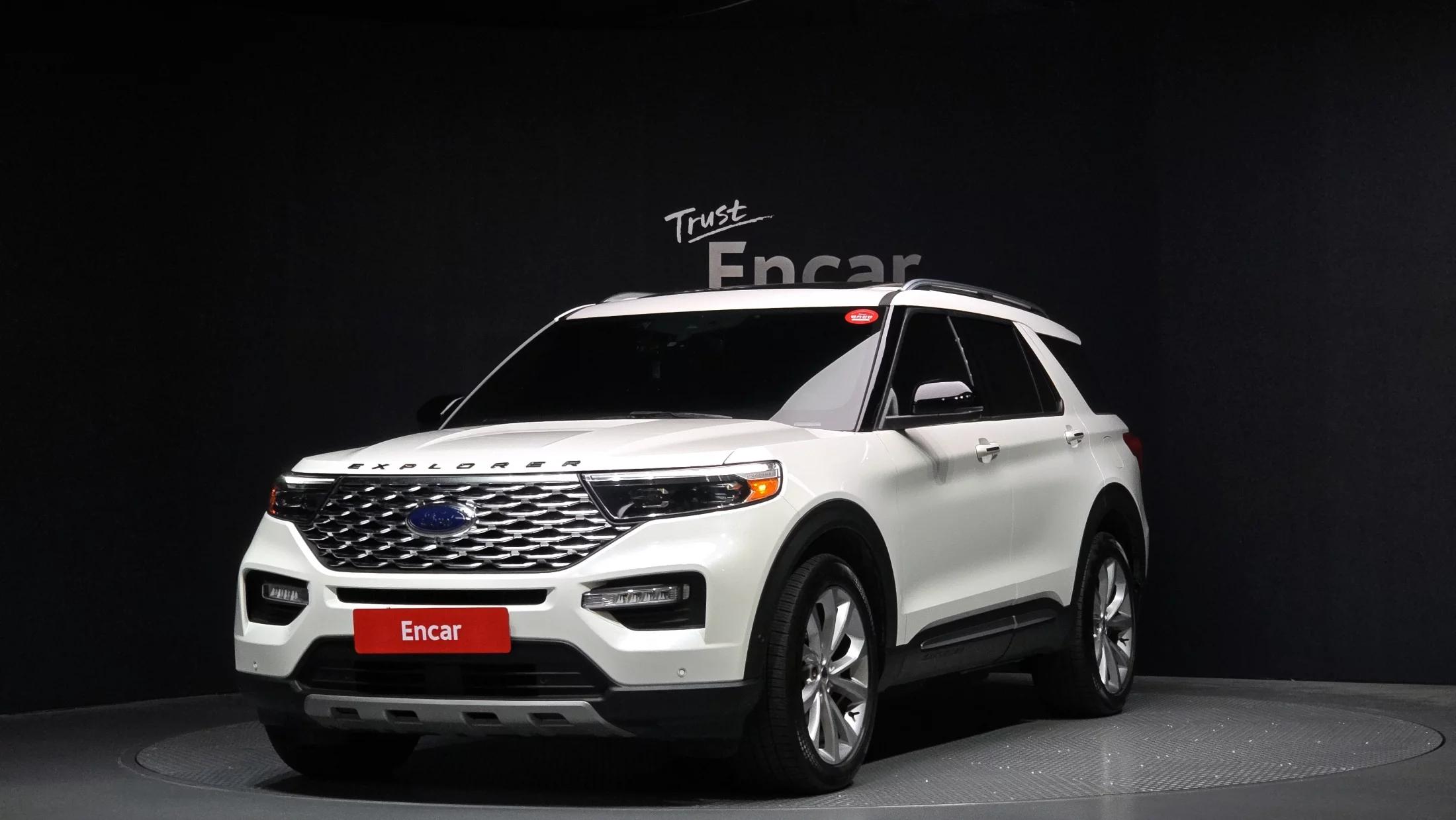Ford EXPLORER 3.0 Platinum 4WD, 2021 г. 115369 км.
