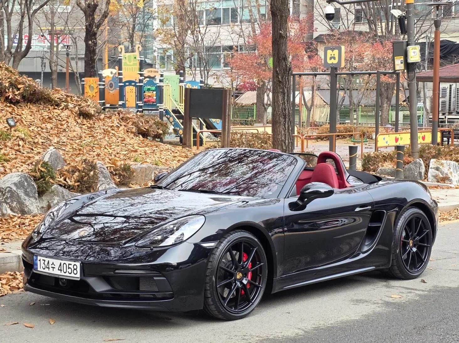 Porsche BOXSTER 4.0 GTS, 2023 г. 4649 км.