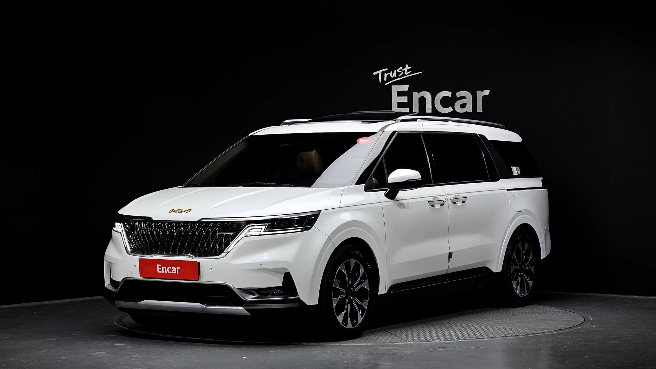 Kia Carnival 9-Seater Noblesse, 2021 г. 104158 км.