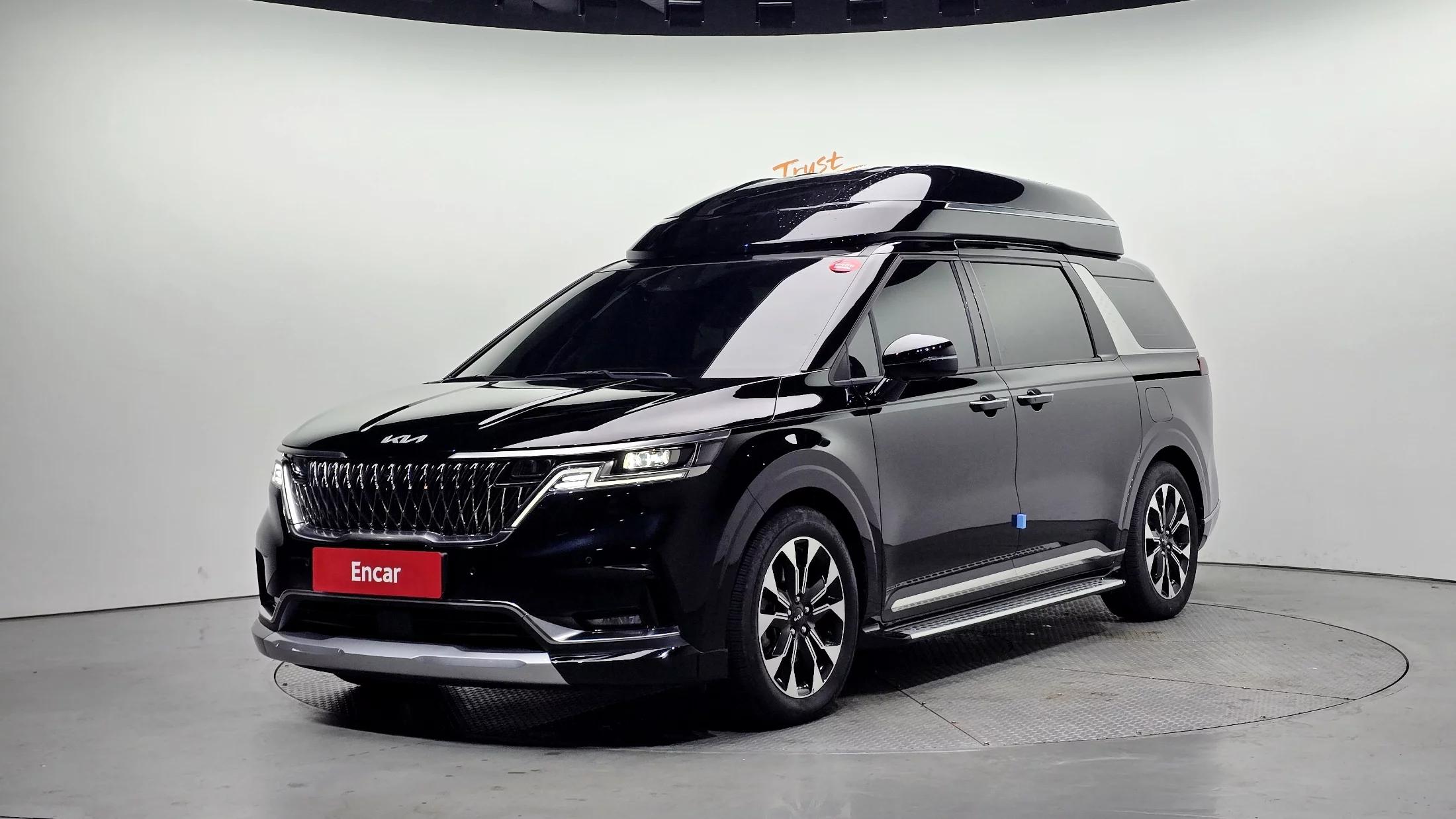 Kia Carnival Gasoline 9-Seater Hi-Limousine Signature, 2022 г. 45193 км.