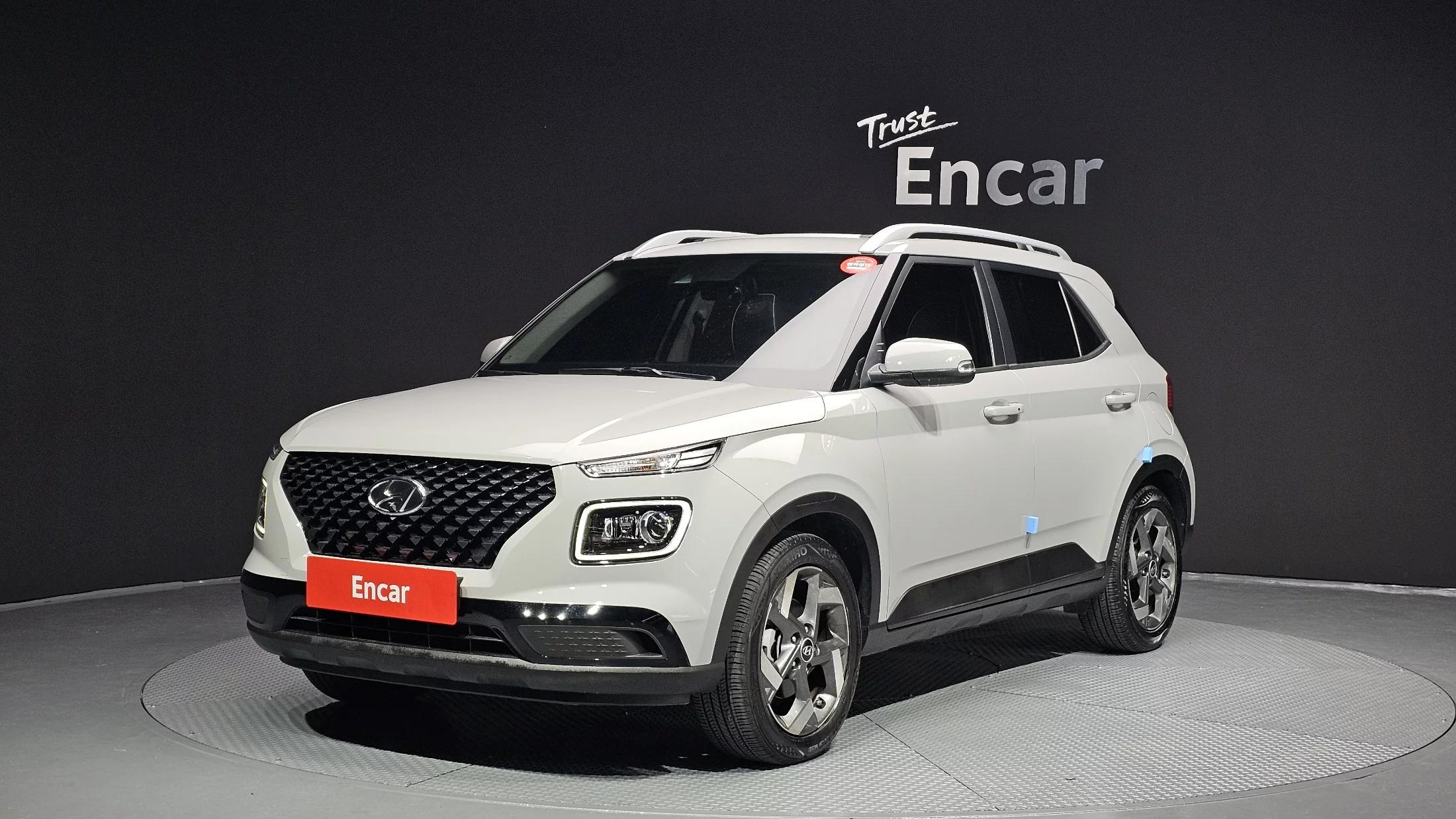 Hyundai Venue 1.6 Flux, 2021 г. 32388 км.