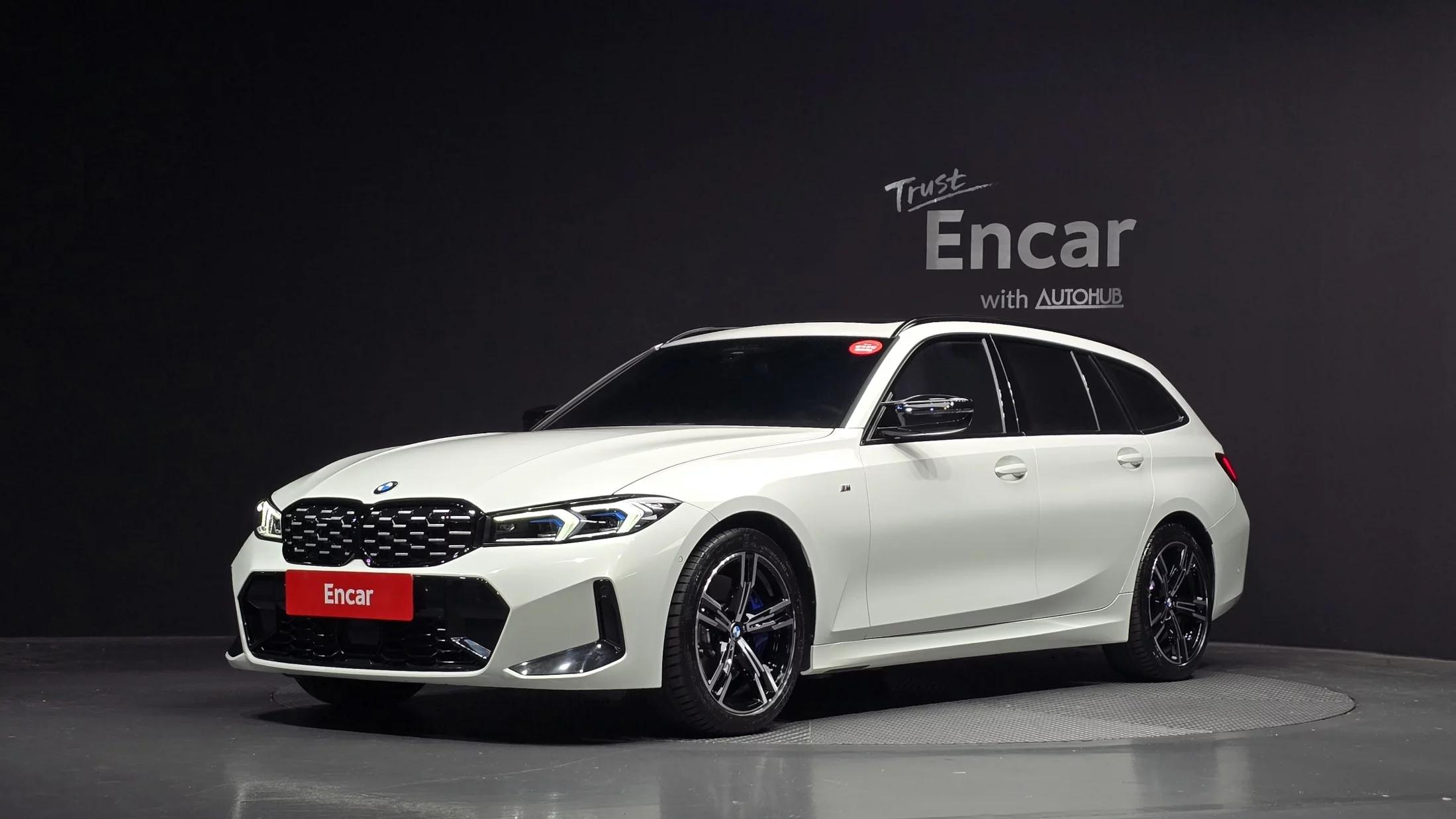 BMW 3-Series 320i Touring M Sports, 2024 г. 22398 км.