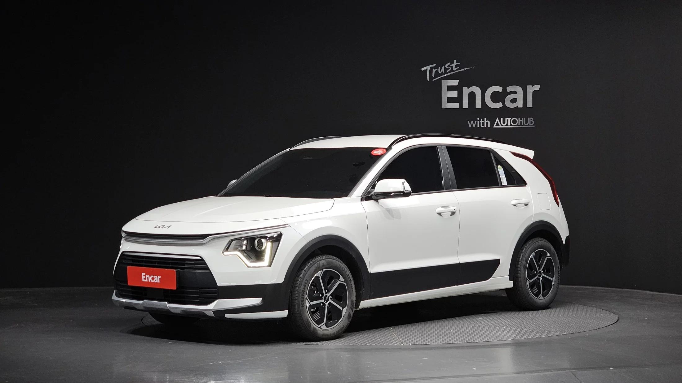 Kia Niro Prestige, гибрид, 2025 г. 6896 км.