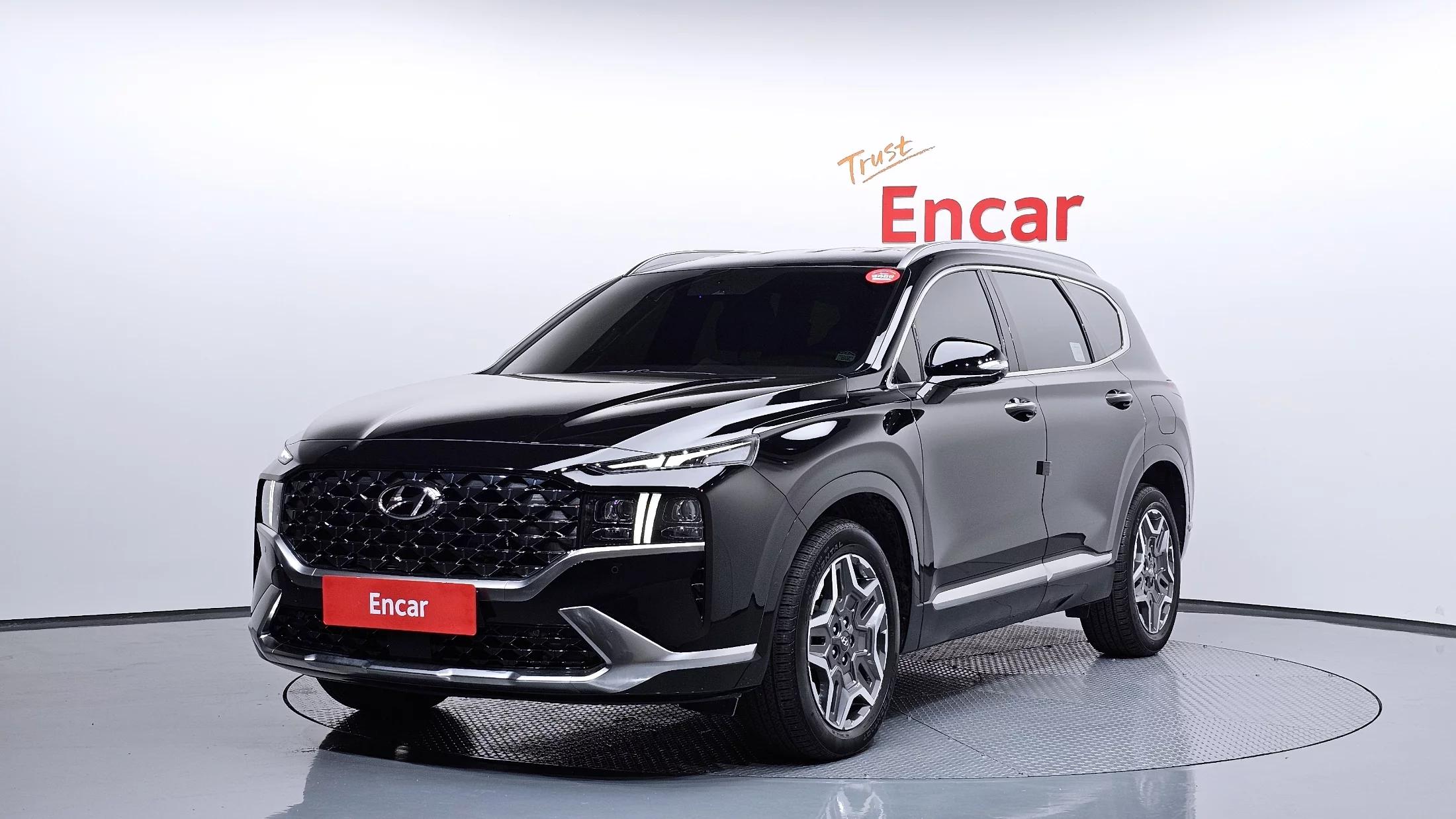 Hyundai Santa Fe HEV 1.6 4WD Calligraphy, гибрид, 2023 г. 29460 км.