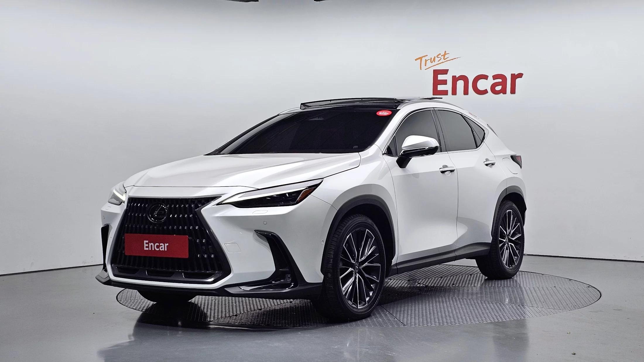 Lexus NX350h Luxury, гибрид, 2024 г. 16027 км.