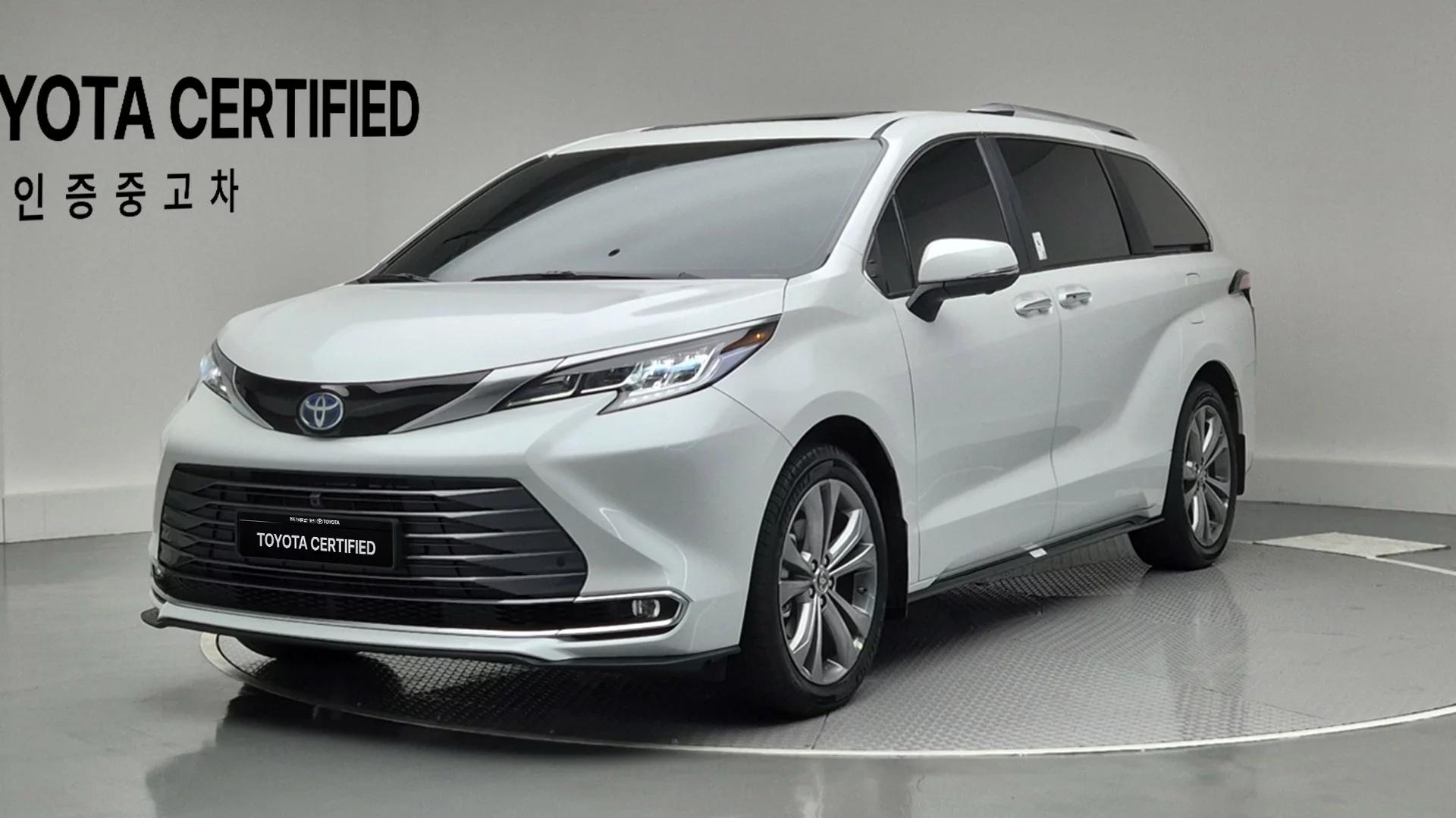 Toyota SIENNA 2.5 Hybrid 2WD, гибрид, 2025 г. 2166 км.