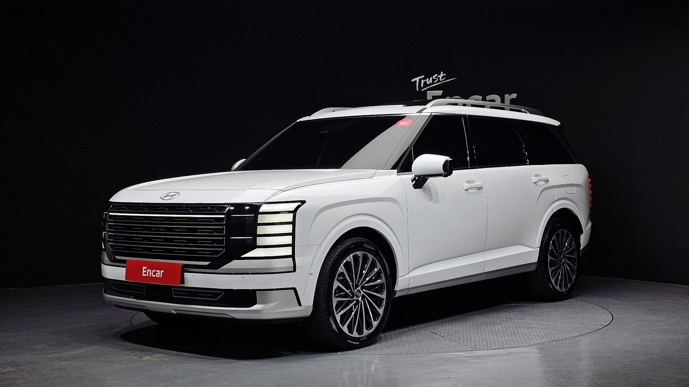 Hyundai Palisade HEV 2.5T 4WD 7-Seater Calligraphy, гибрид, 2025 г. 7766 км.