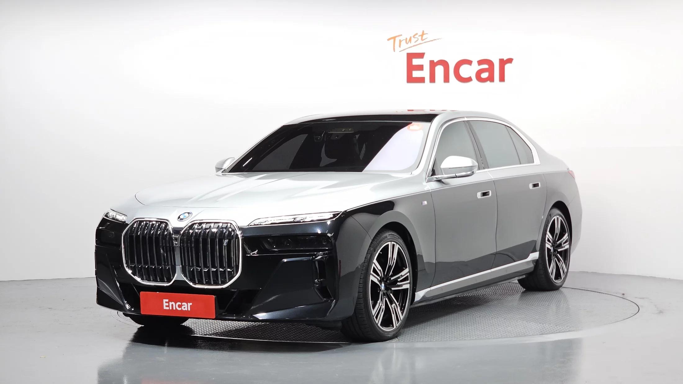 BMW i7 xDrive 60 M sport, электромобиль, 2024 г. 45358 км.