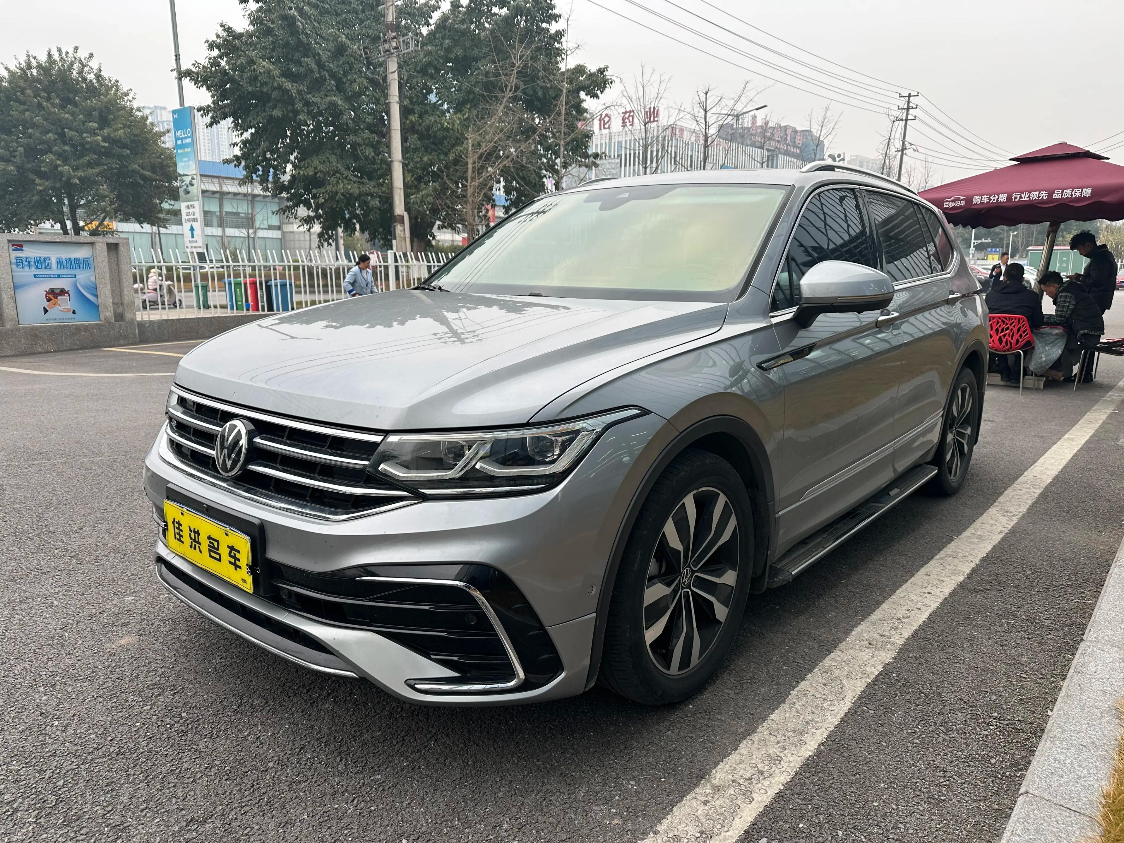 Volkswagen Tiguan L 2021 г.