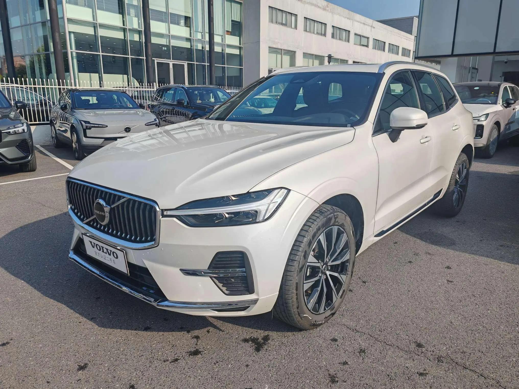 Volvo XC60 2025 г.