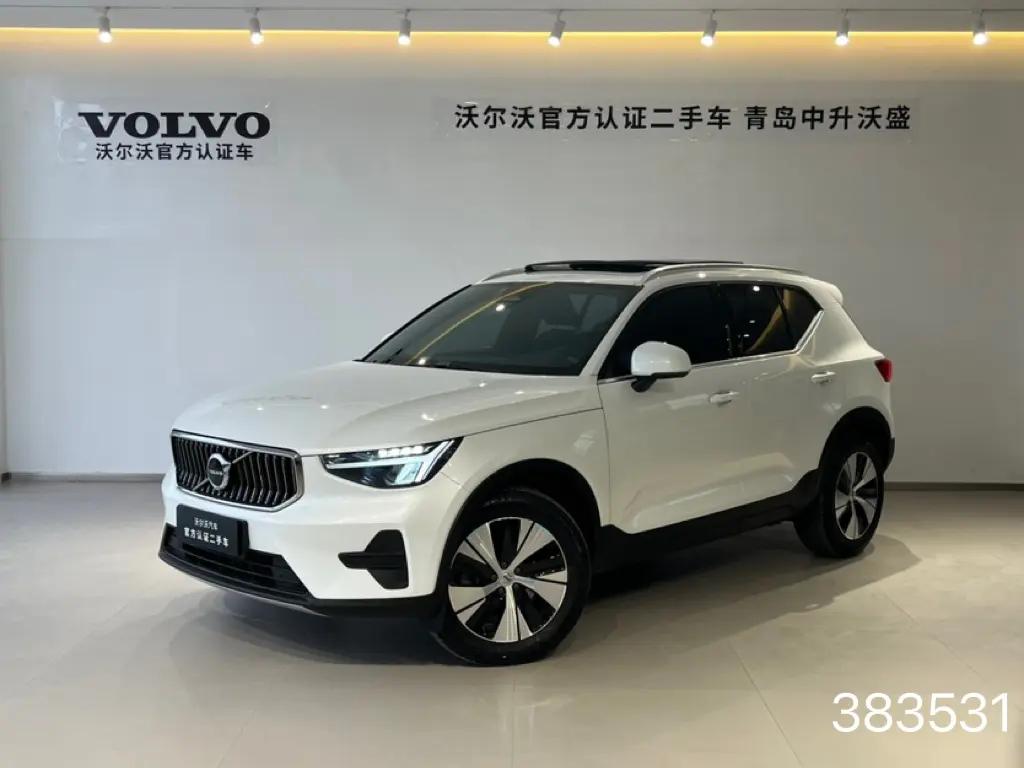 Volvo XC40 2025 г.