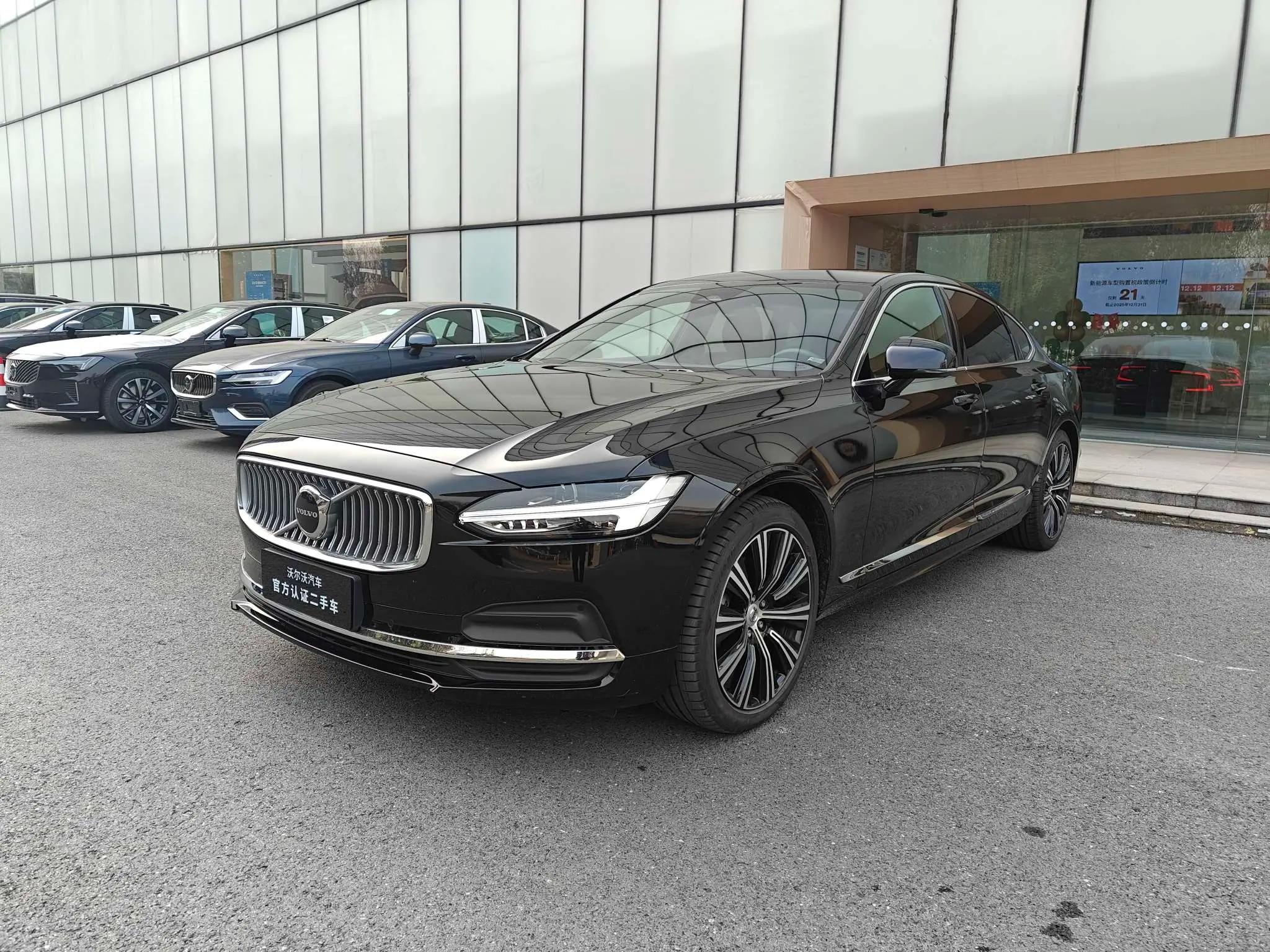 Volvo S90 2025 г.