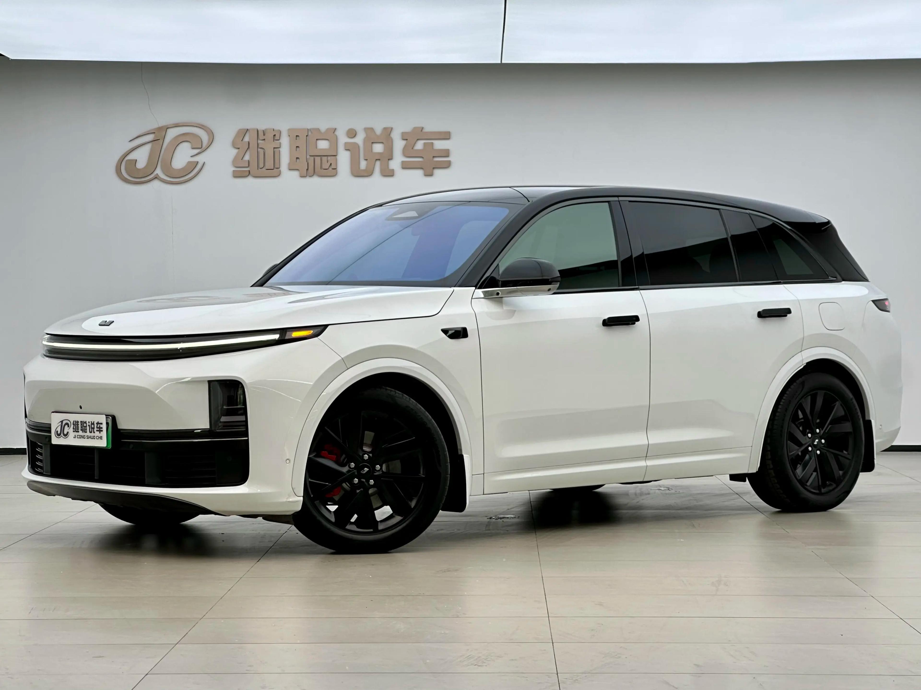 Lixiang L7 2023 г. 29111 км.