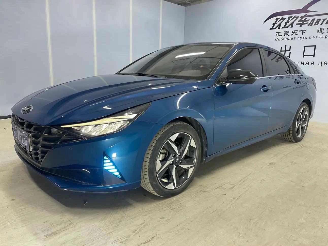 Hyundai Elantra 2022 г. 40021 км.