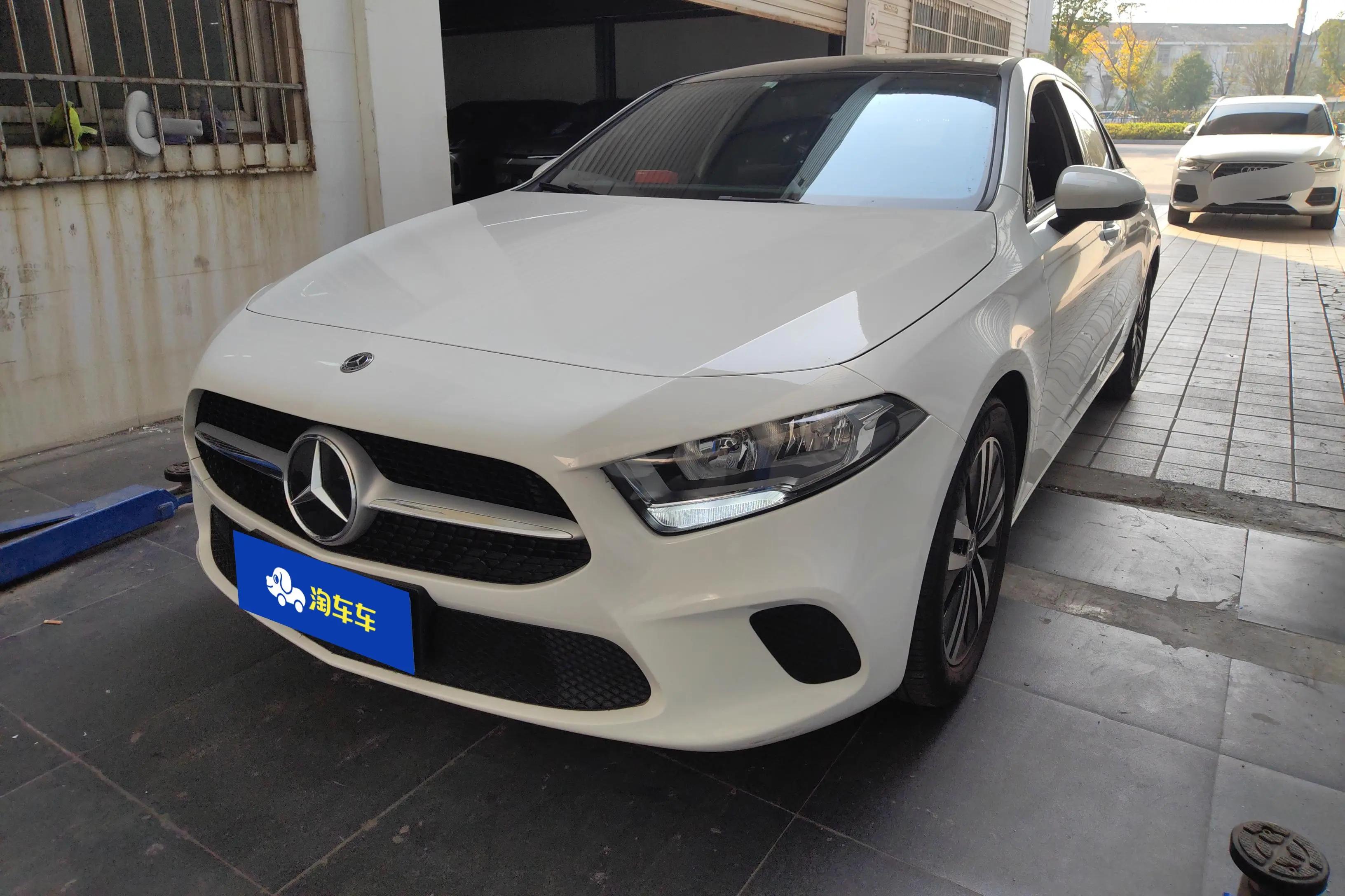 Mercedes-Benz Mercedes Benz A Class 2021 г. 48444 км.