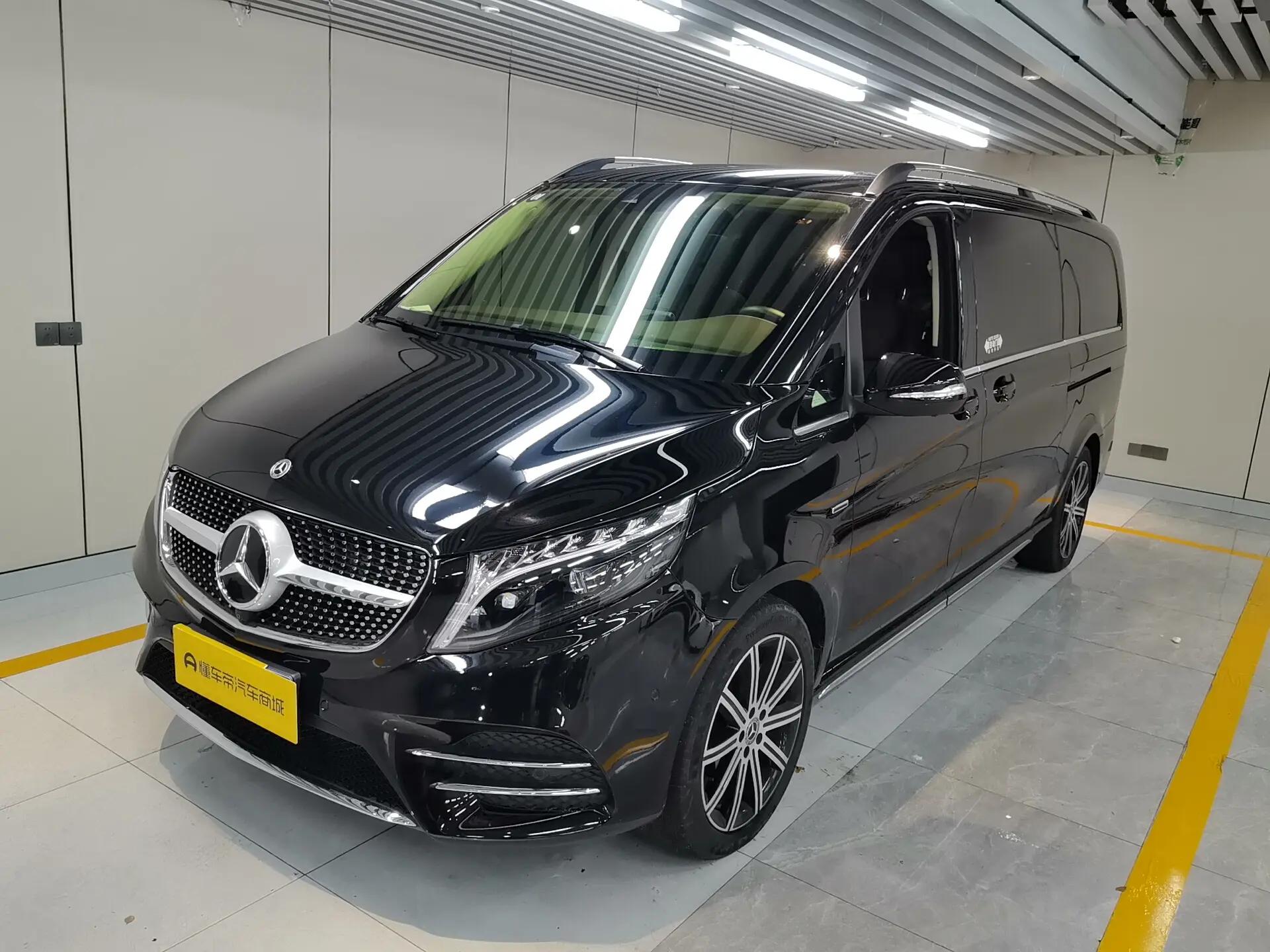 Mercedes-Benz Mercedes Benz V Class 2023 г. 27282 км.
