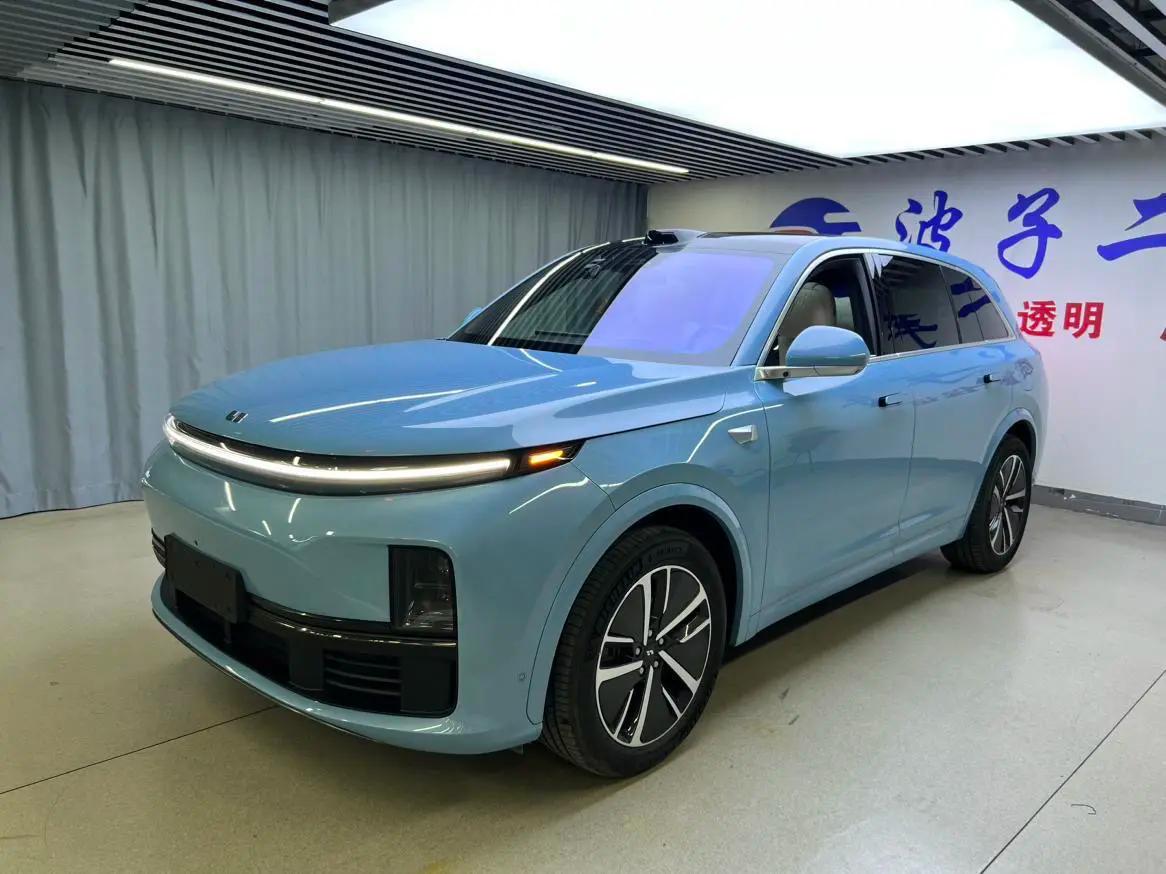 Lixiang L7 2024 г. 12084 км.