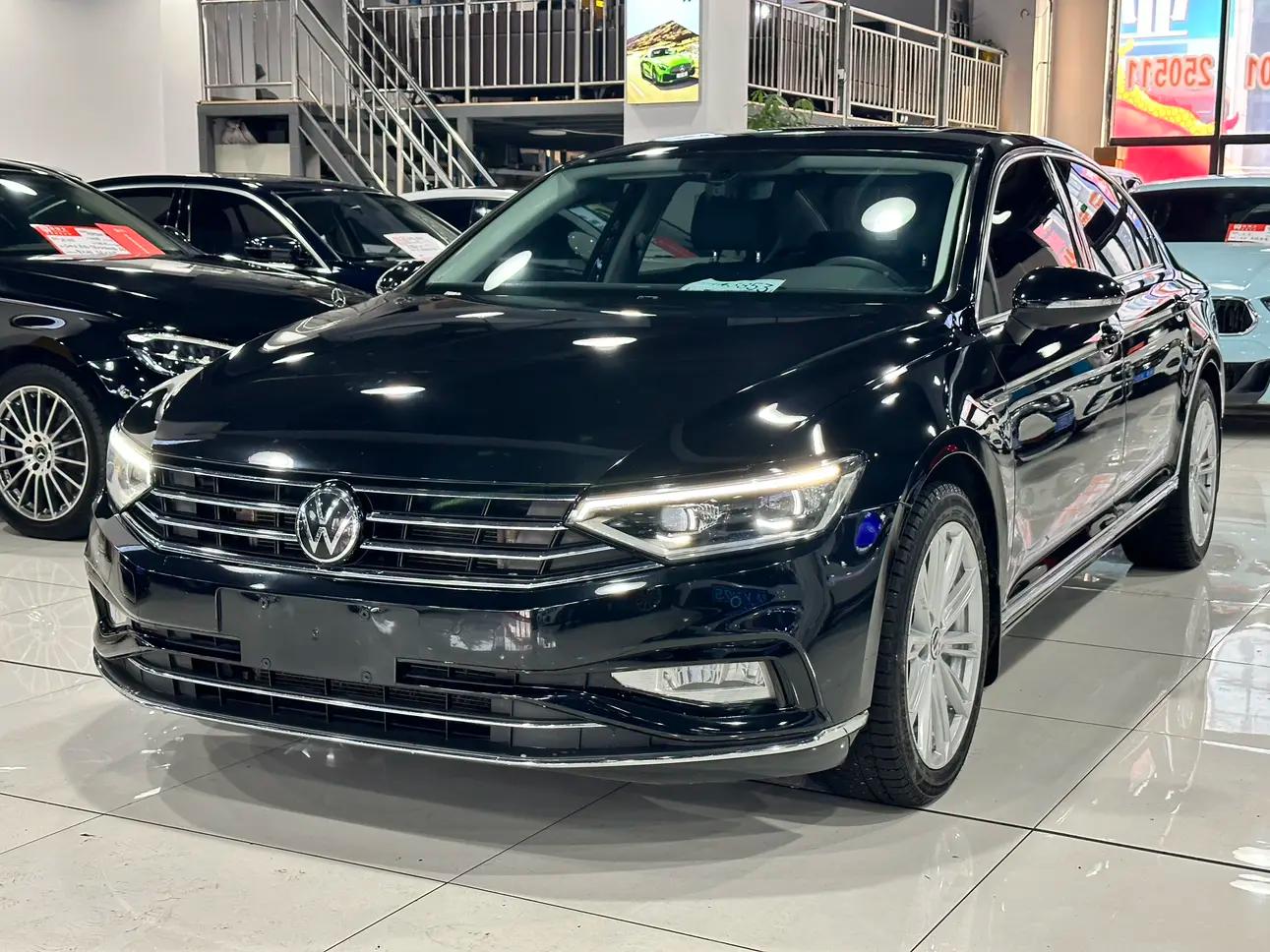 Volkswagen Magotan 2022 г. 60100 км.