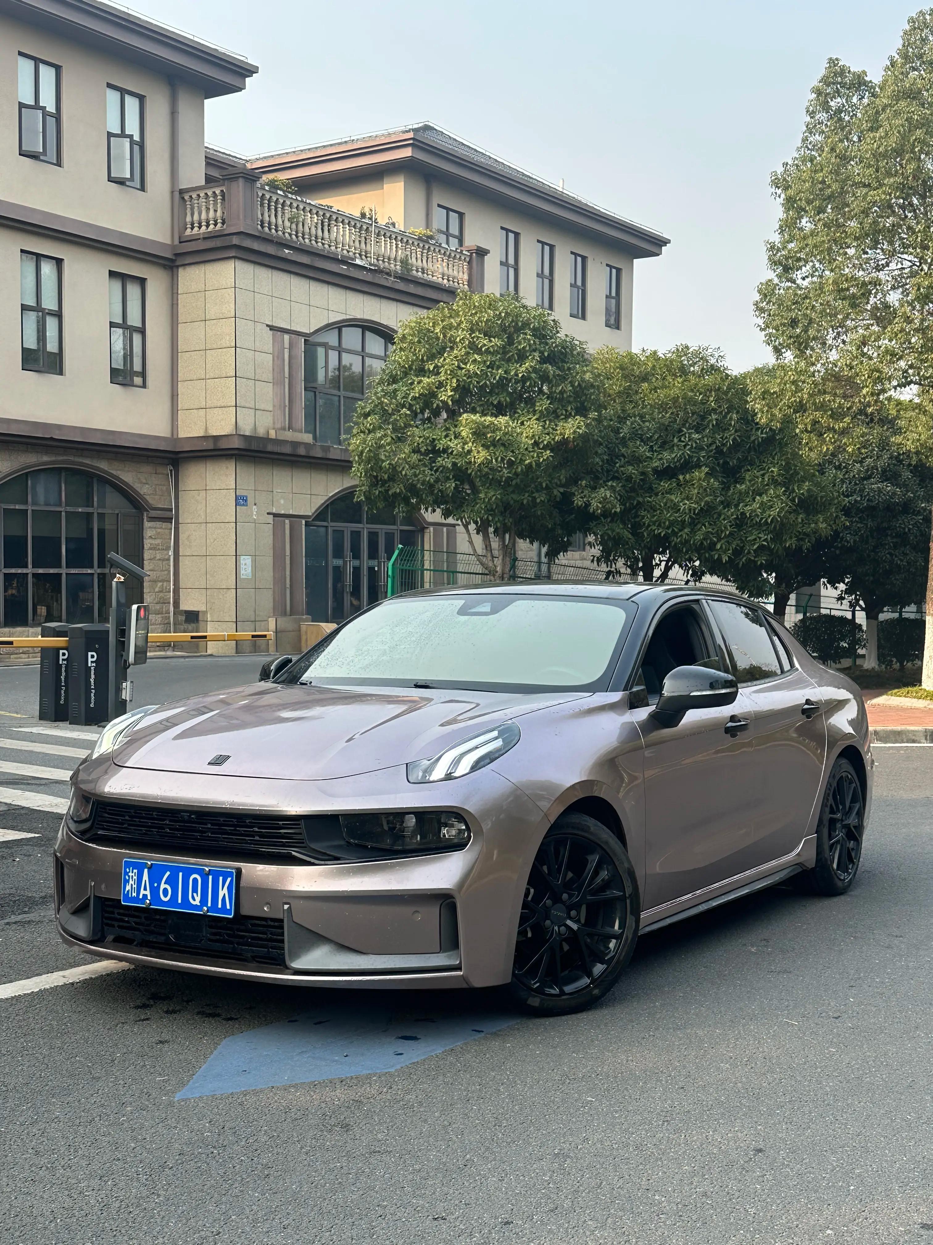 Lynk & Co 03 2022 г. 60122 км.