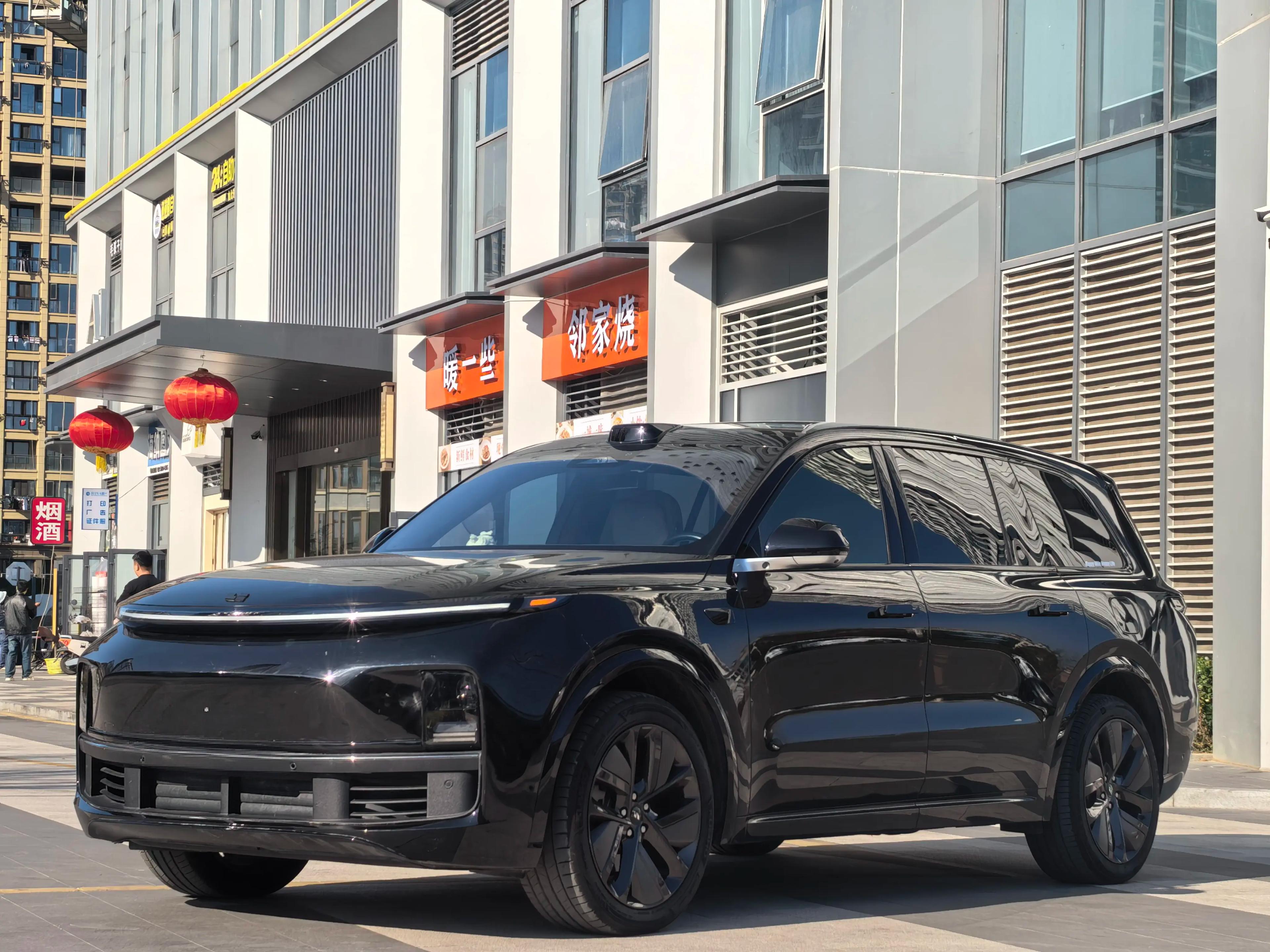 Lixiang L9 2023 г. 78077 км.