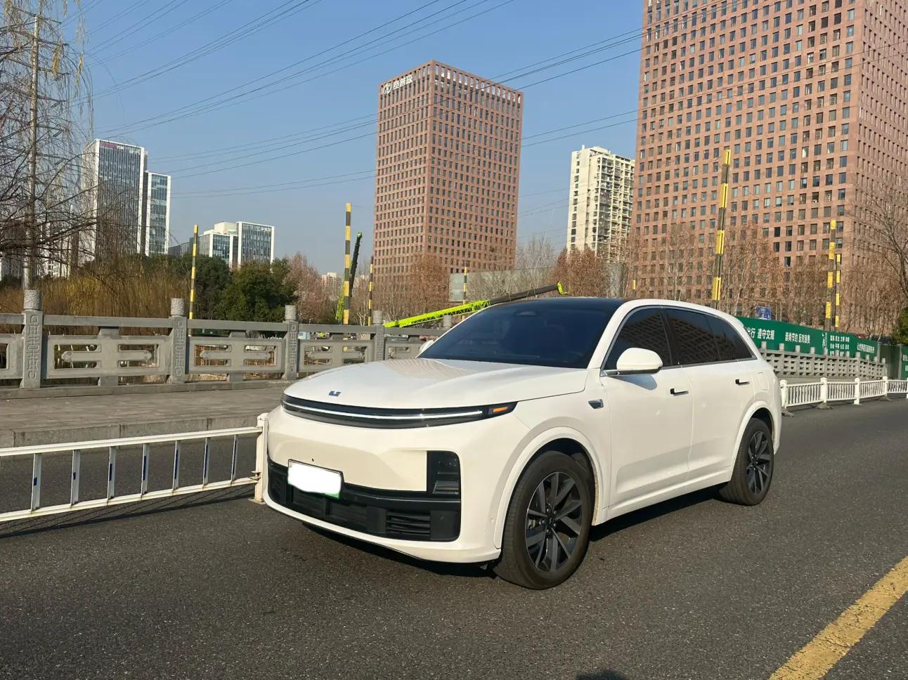 Lixiang L7 2023 г. 36144 км.