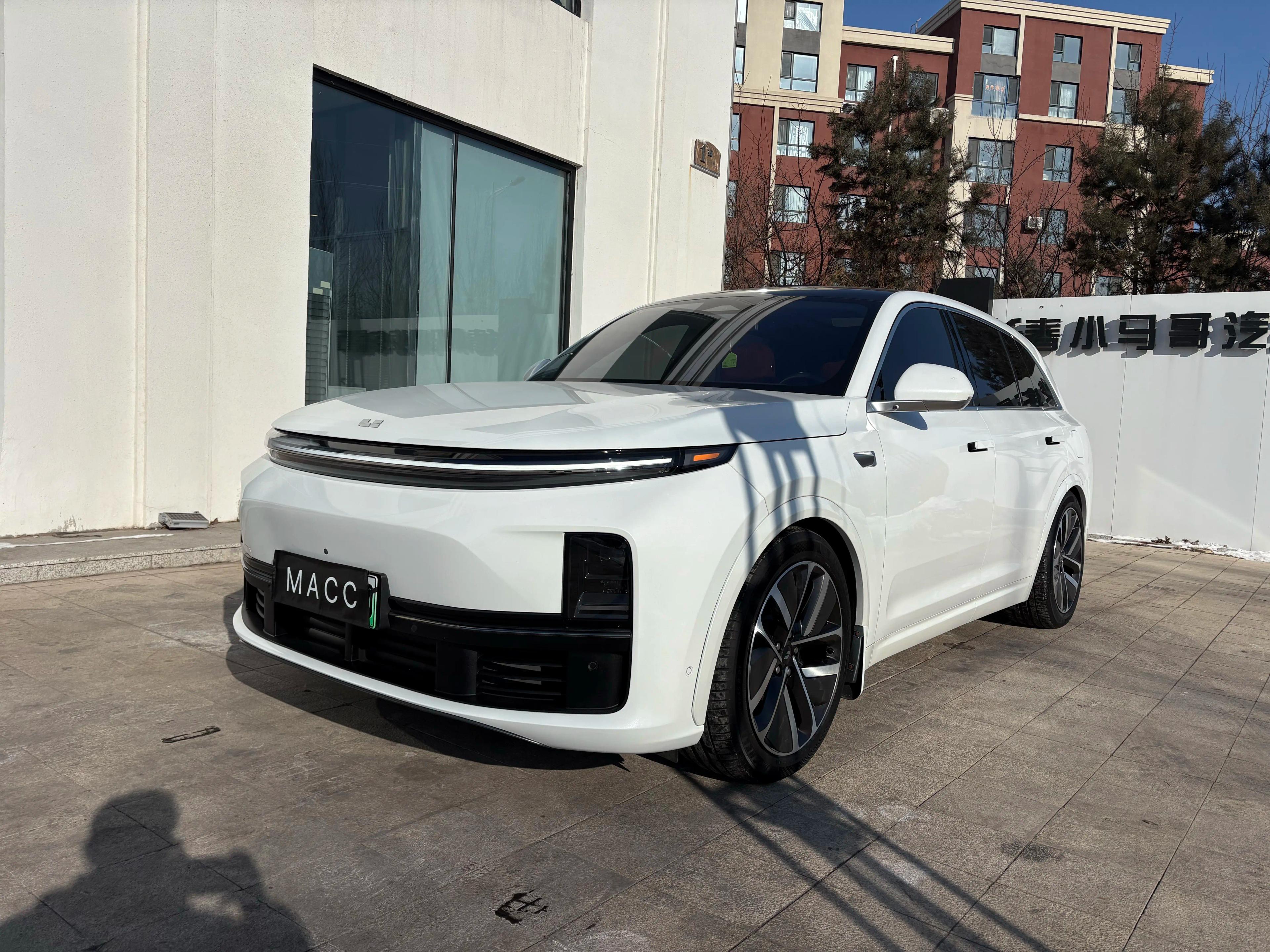Lixiang L7 2023 г. 40232 км.