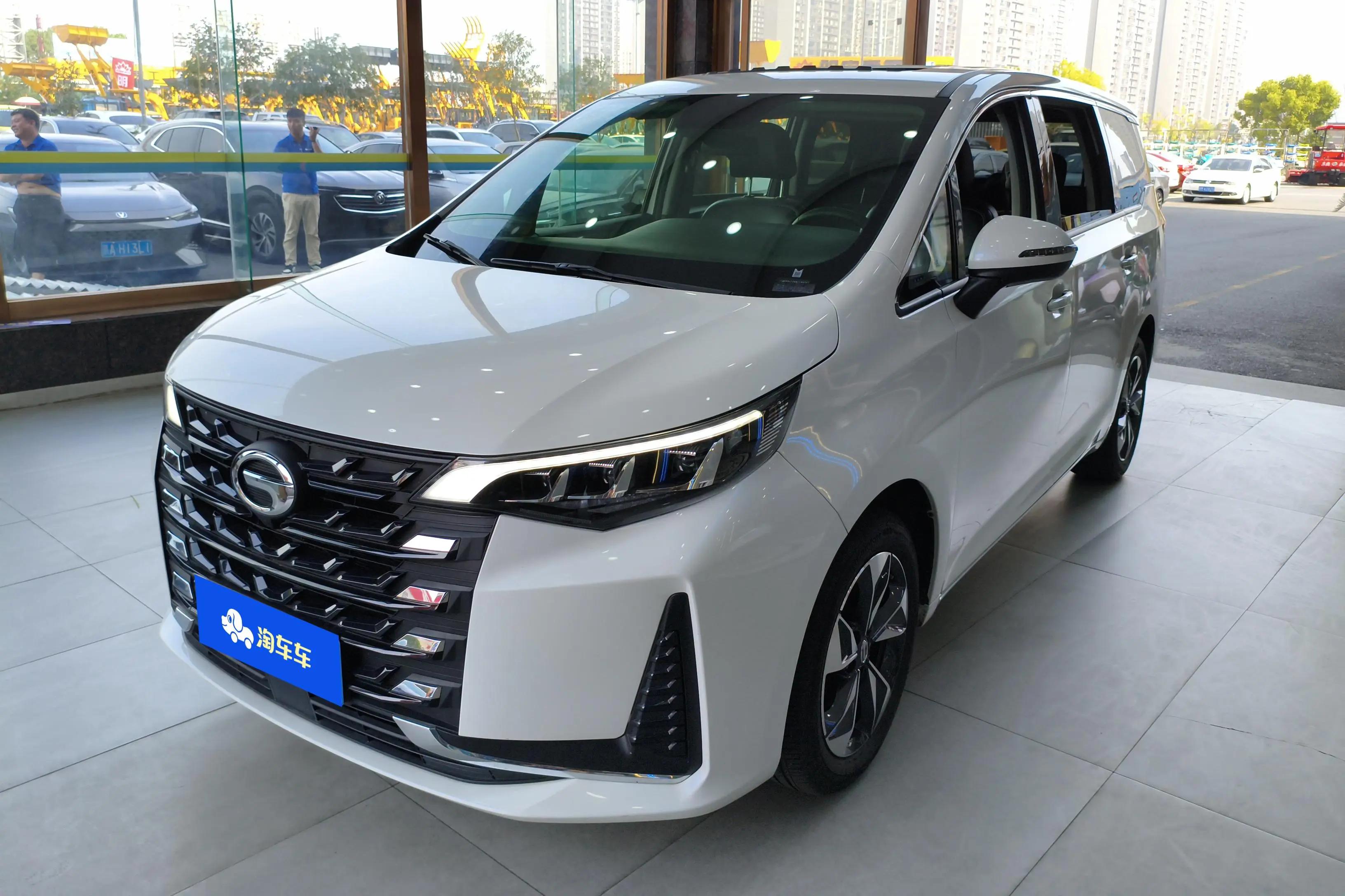 GAC Trumpchi M6 2024 г. 30700 км.