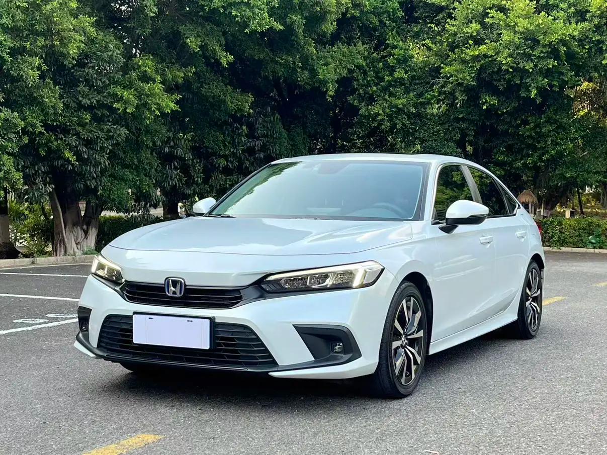 Honda Civic 2023 г. 20130 км.