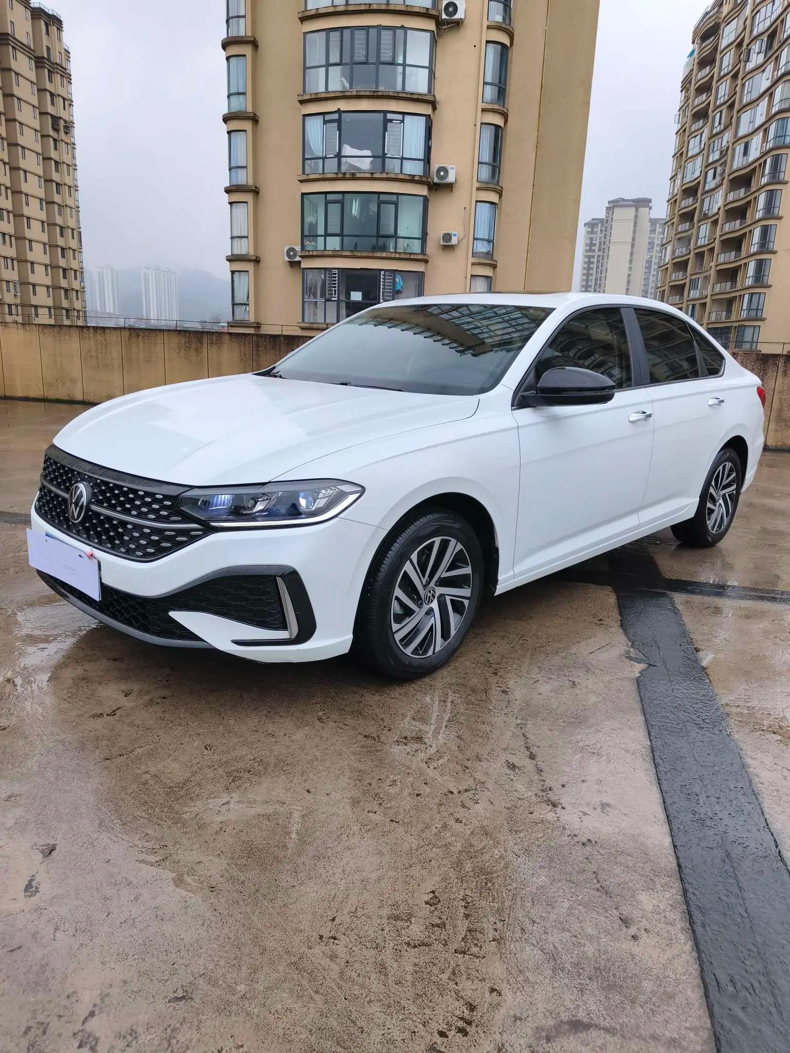 Volkswagen Lavida 2022 г. 41128 км.