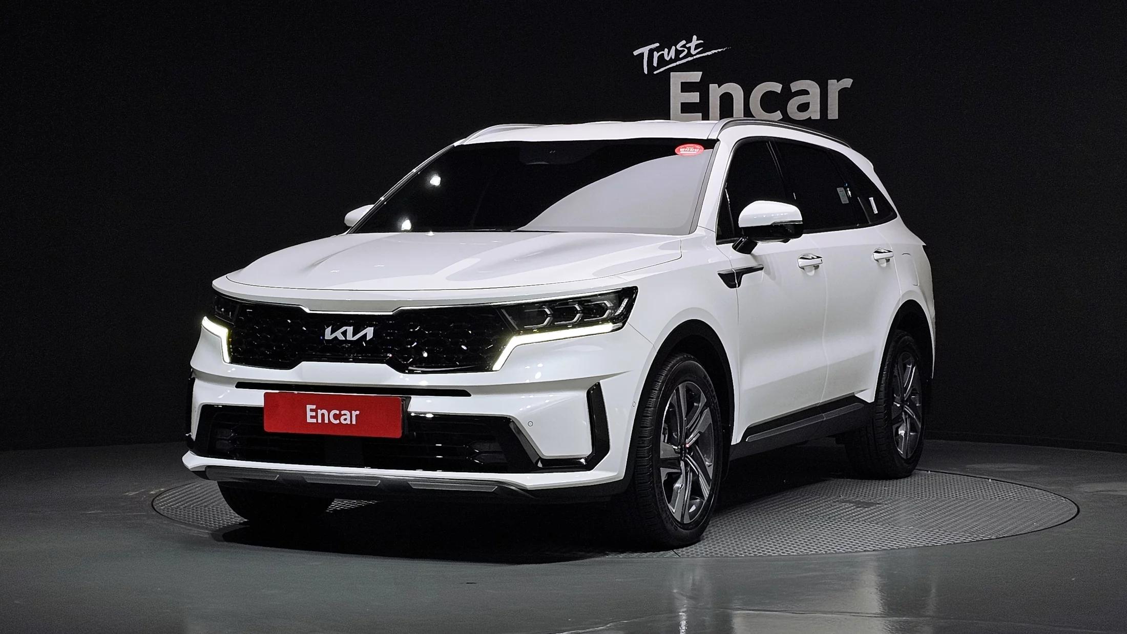 Kia Sorento HEV 1.6 4WD Signature, гибрид, 2023 г. 10349 км.