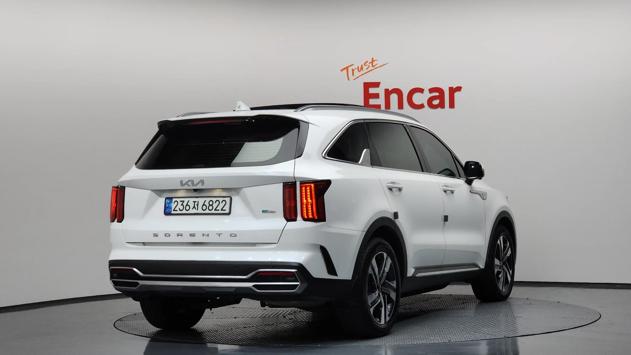 Kia Sorento HEV 1.6 2WD Signature, гибрид, 2022 г. 52280 км.