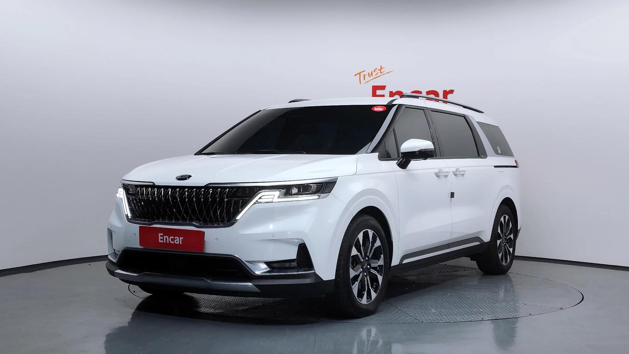 Kia Carnival 9-Seater Signature, 2021 г. 93234 км.